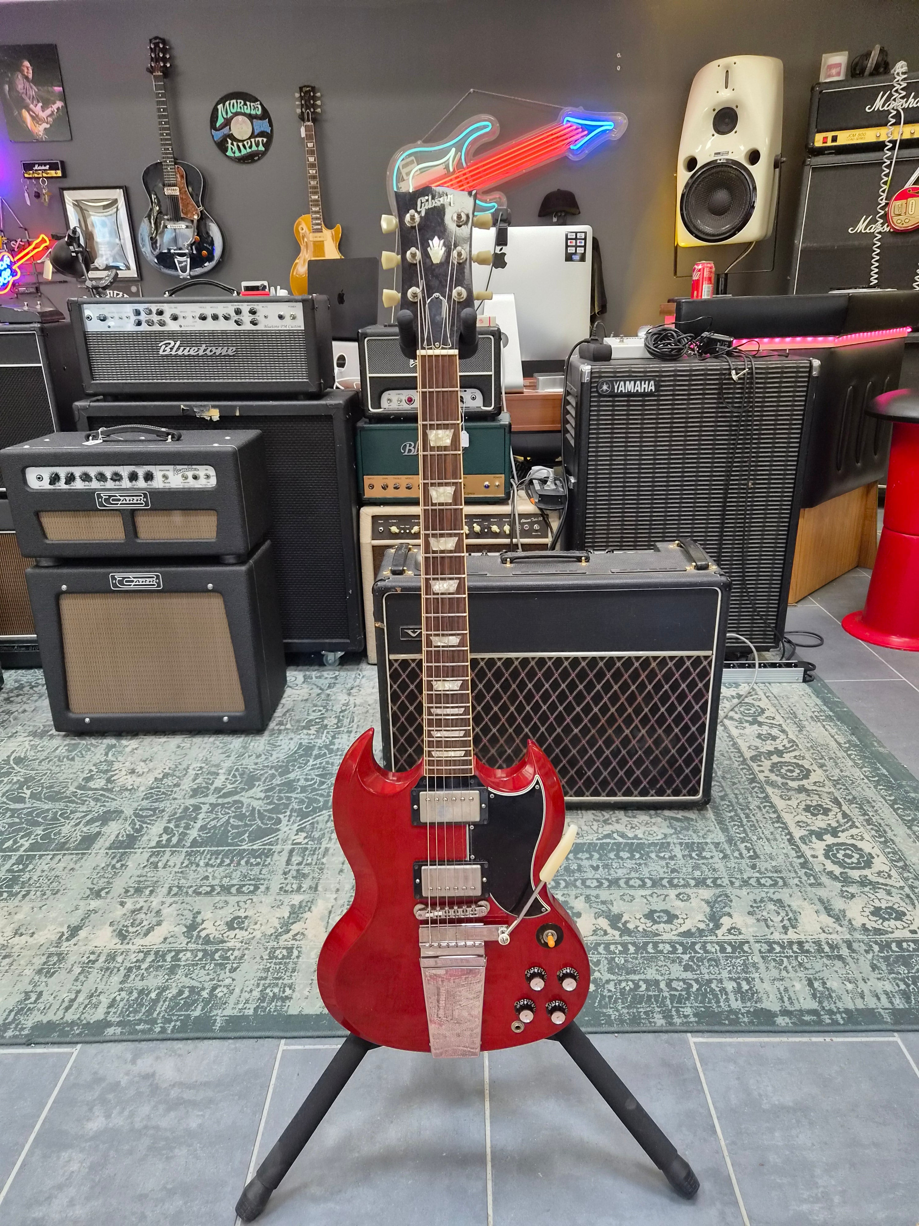 ギブソン SG 61 リイシュー マエストロ ビブローラ 2000 – Tonefest 