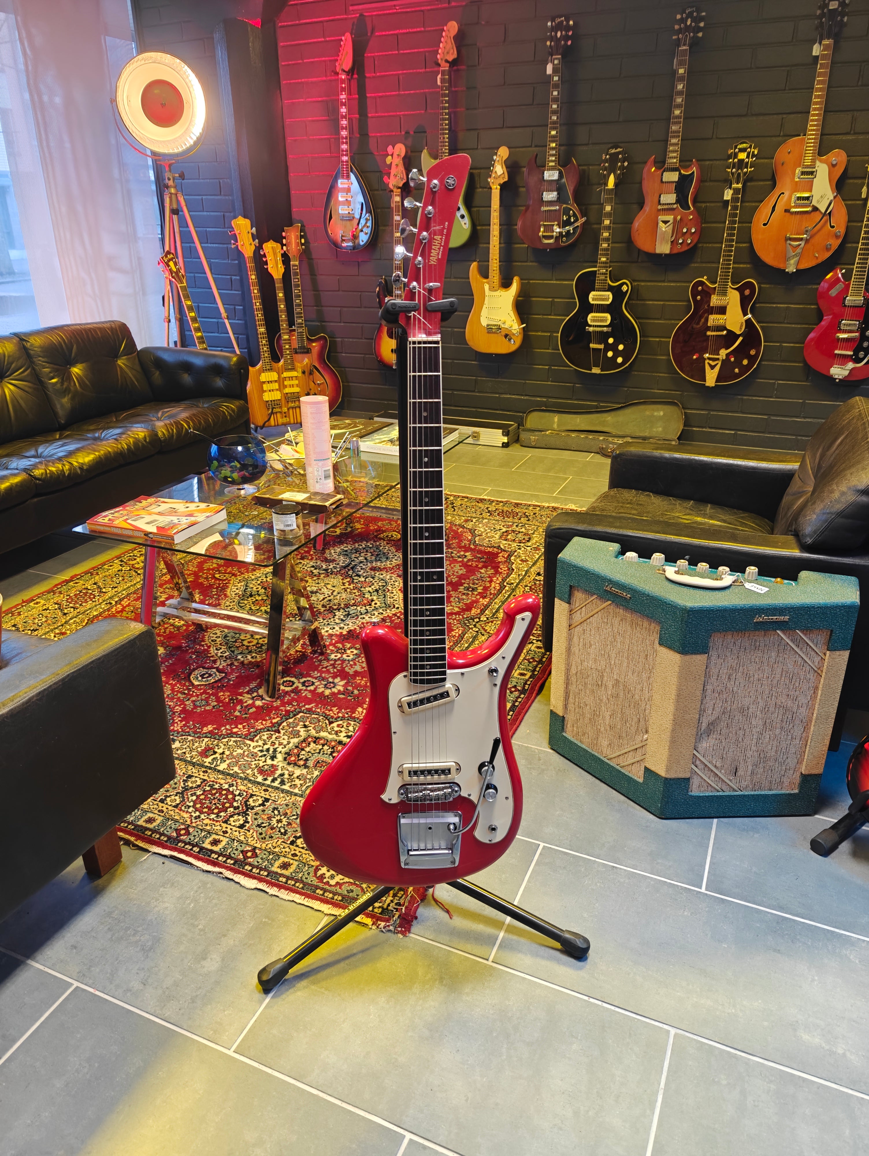 Yamaha SG-2A Flying Samurai 1968 – Tonefest Guitar Gallery