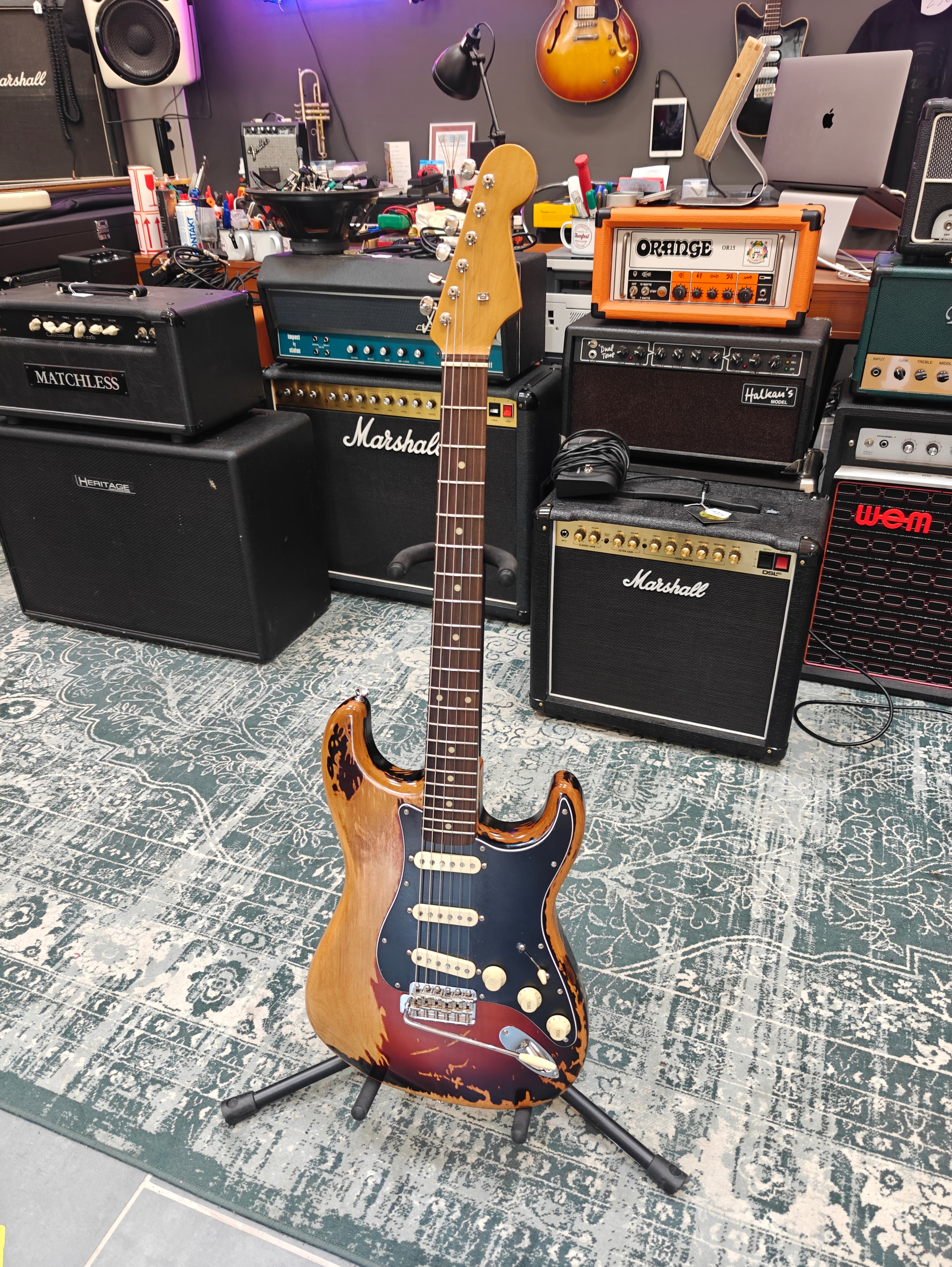 ESP Edwards E-ST ディストレスト 3トーン サンバースト – Tonefest 