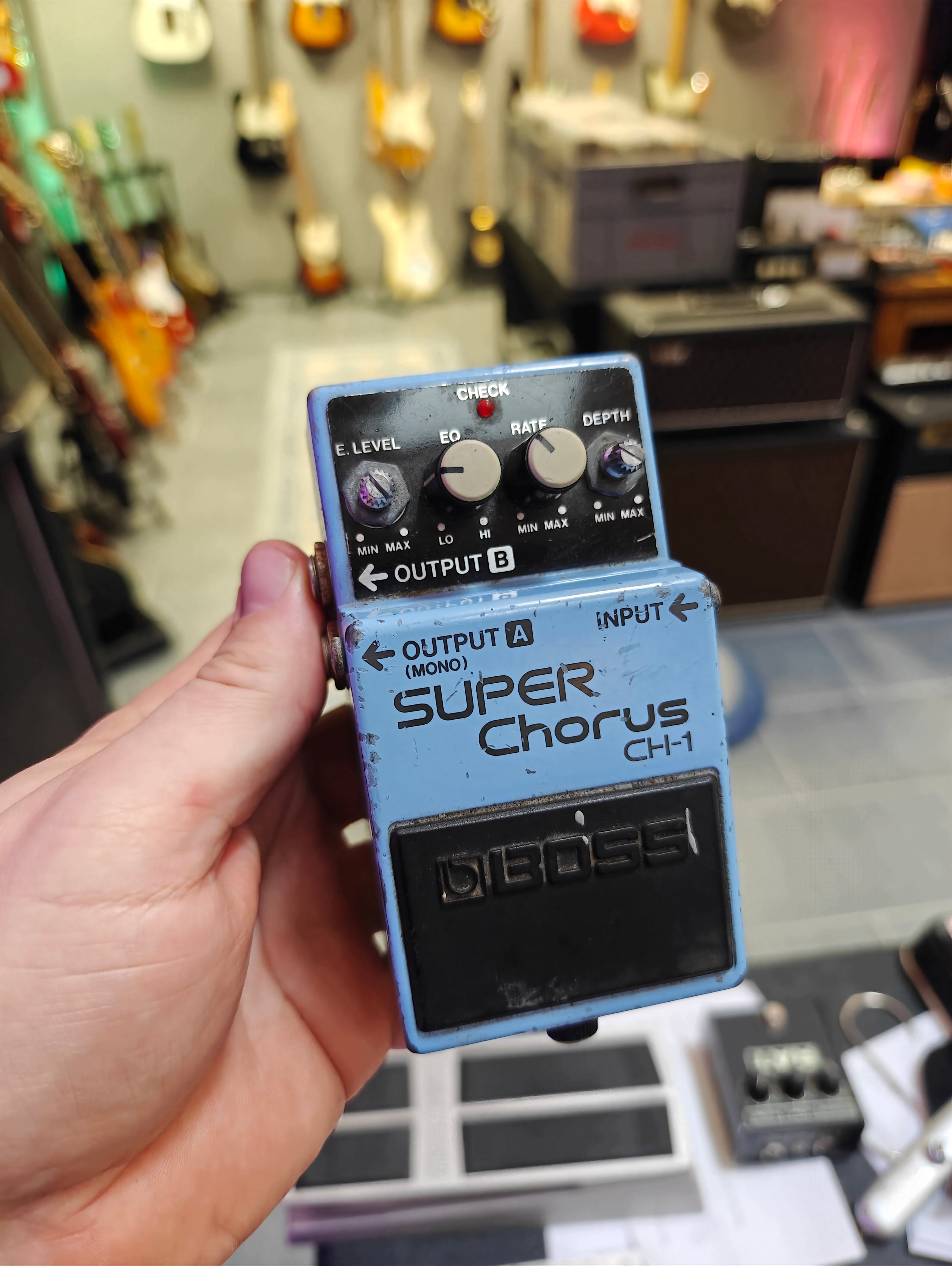 Boss Super Chorus CH-1 Made in Japan 1980s – Tonefest Guitar Gallery