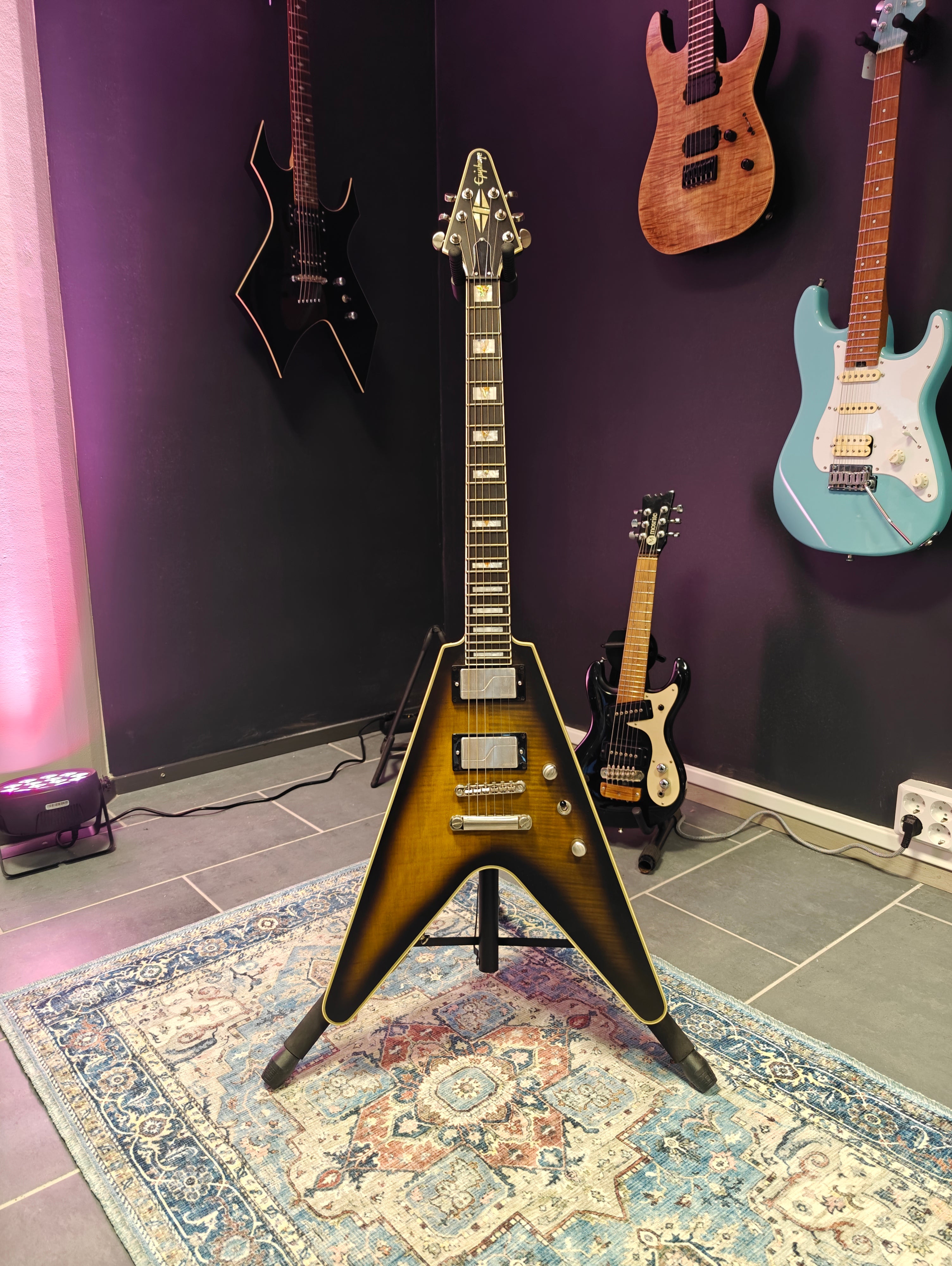 Epiphone Prophecy Flying V Yellow Tiger – Tonefest Guitar Gallery