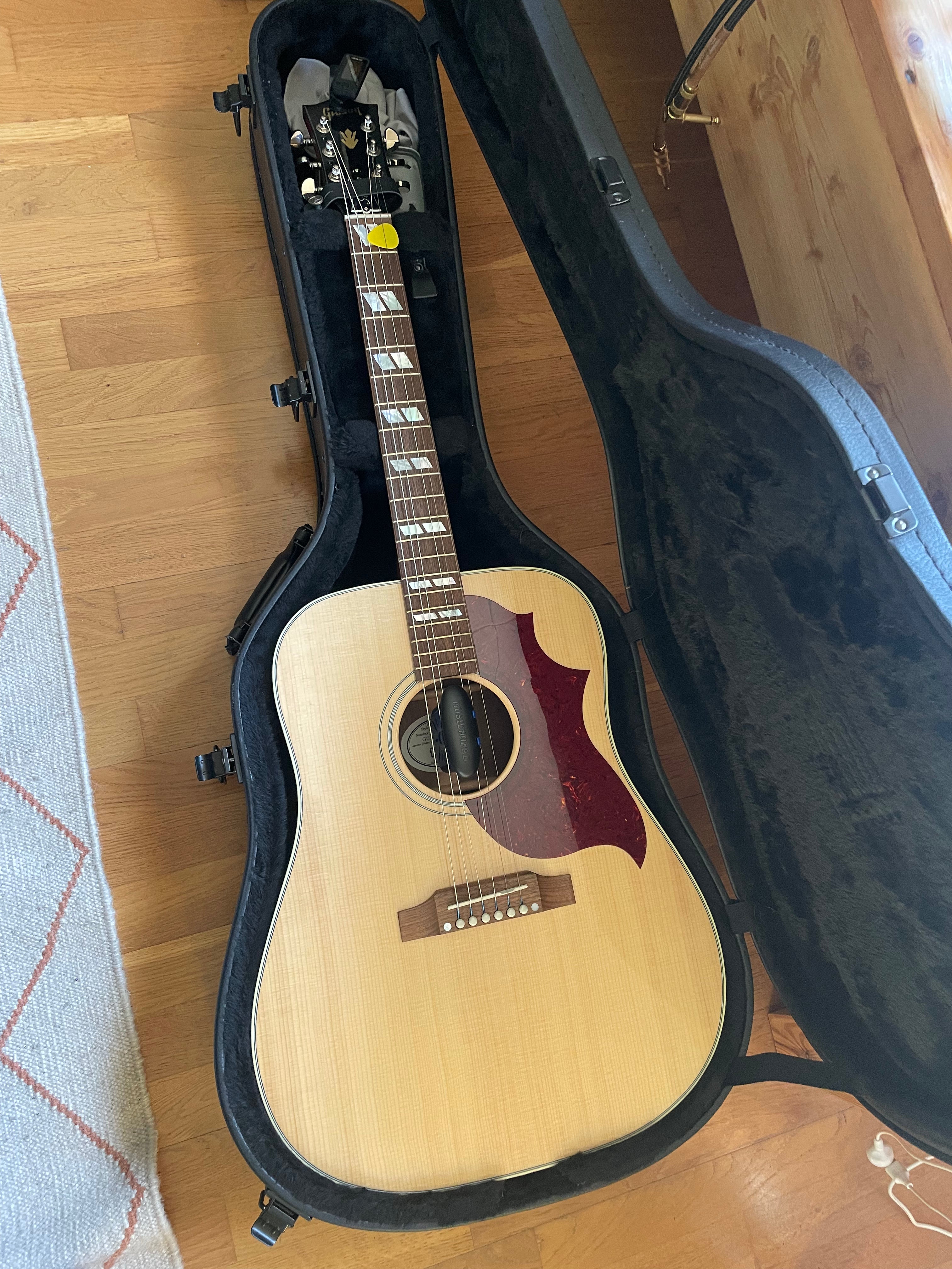 Gibson Hummingbird Studio Walnut 2021 – Tonefest Guitar Gallery