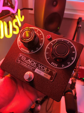 Black Volt Amplification VFUZZ #074