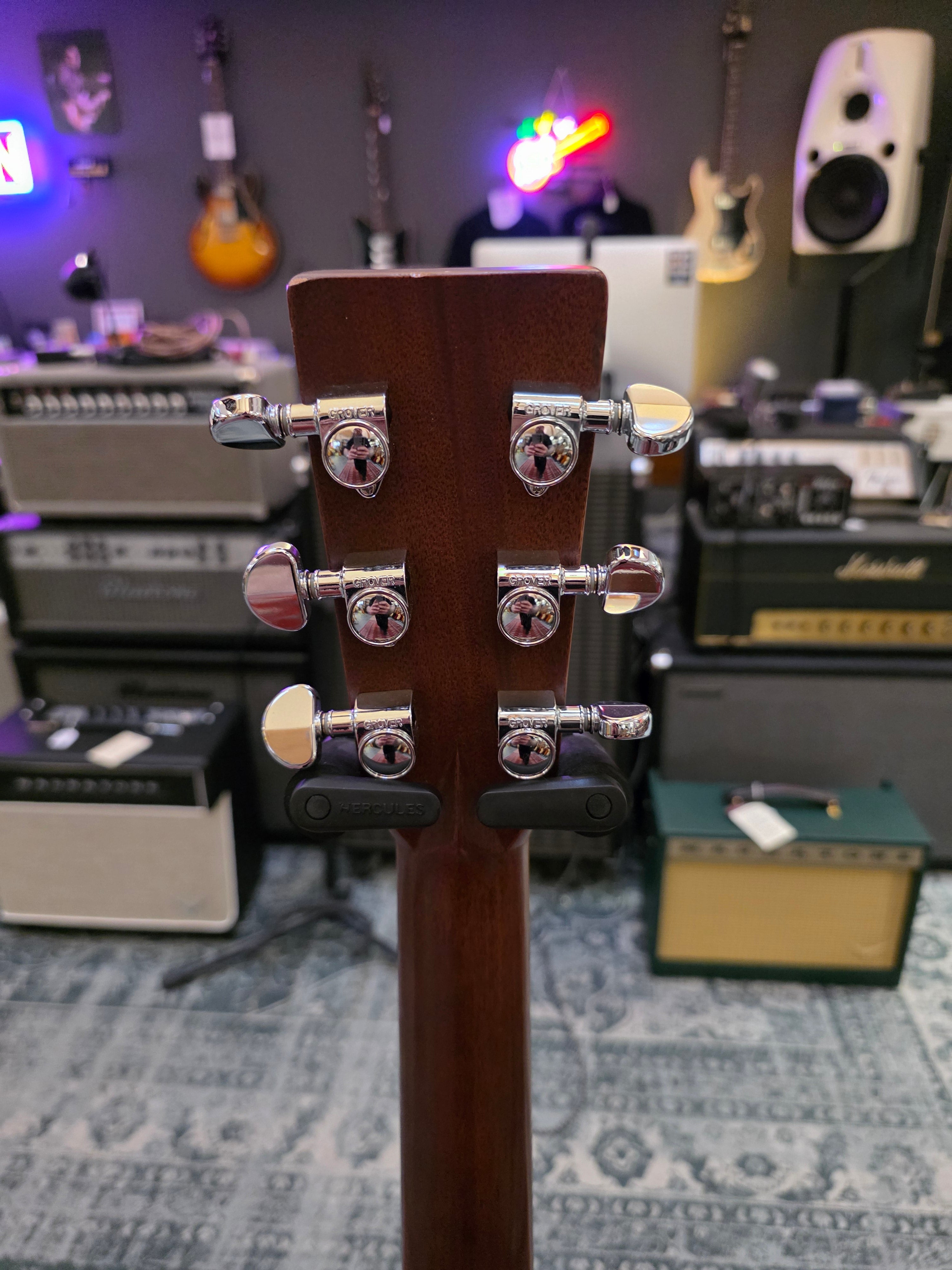Martin D-28