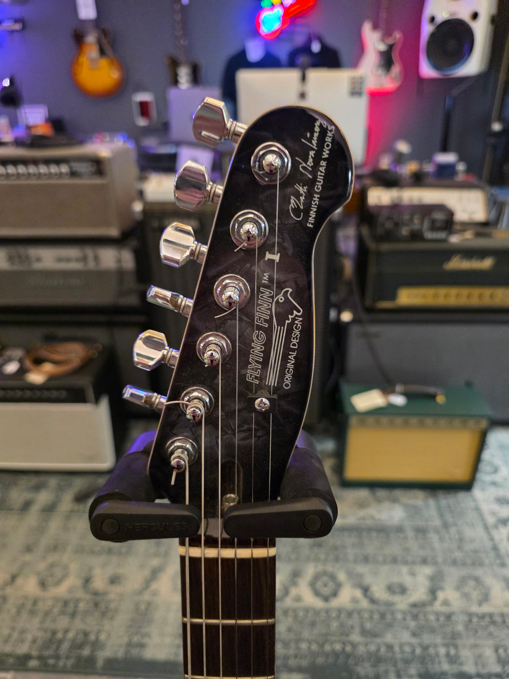 Flying Finn I HSS w/ Wilkinson Tremolo