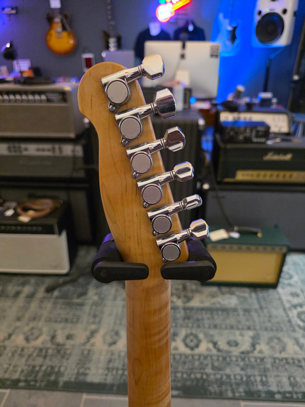 Flying Finn I HSS w/ Wilkinson Tremolo