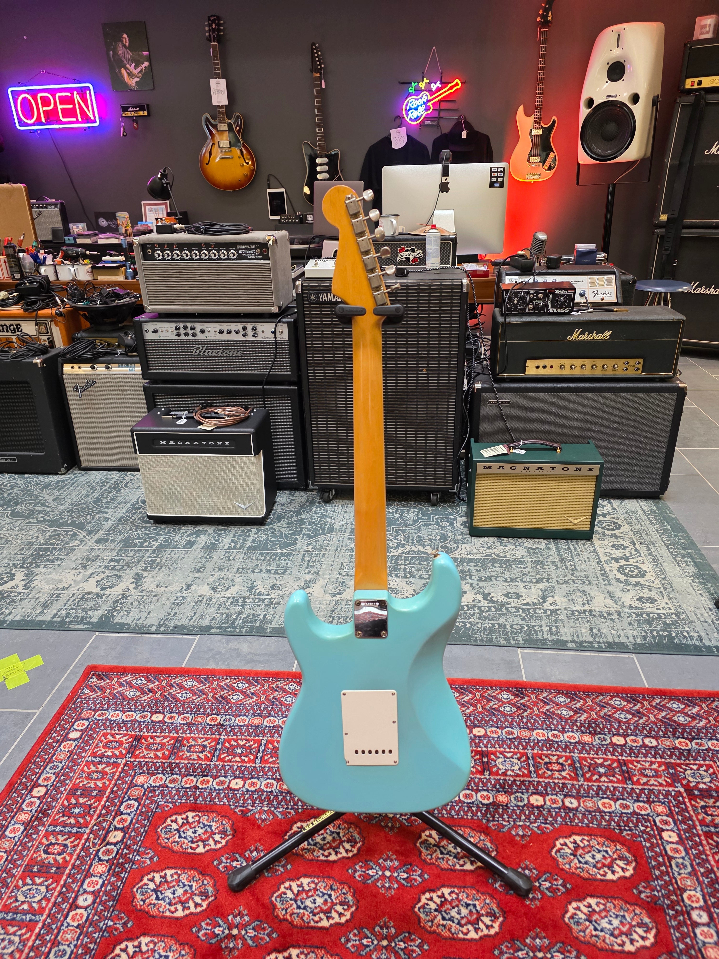 Fender Stratocaster 1964 Pre-CBS Refin Daphne Blue