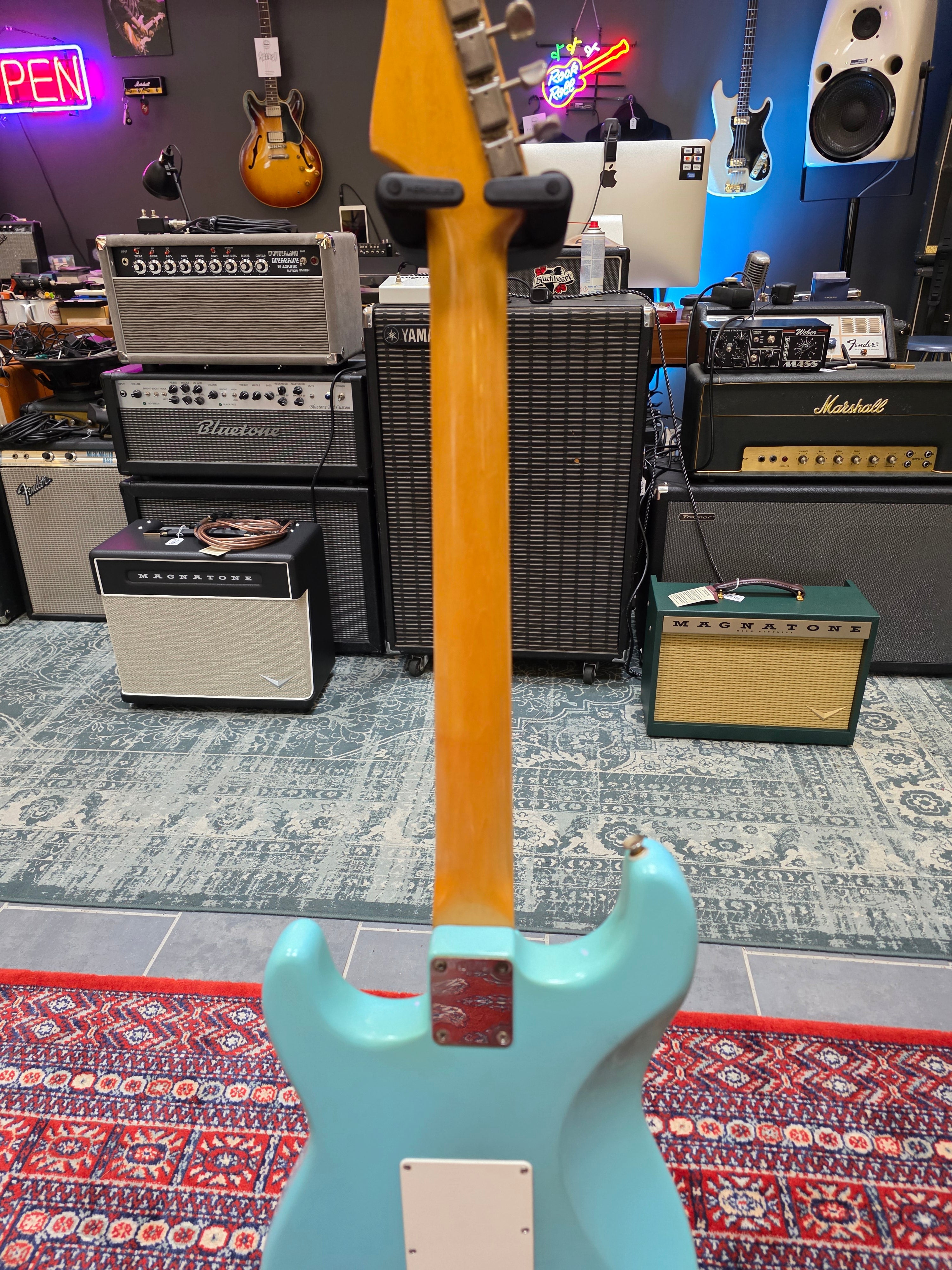 Fender Stratocaster 1964 Pre-CBS Refin Daphne Blue