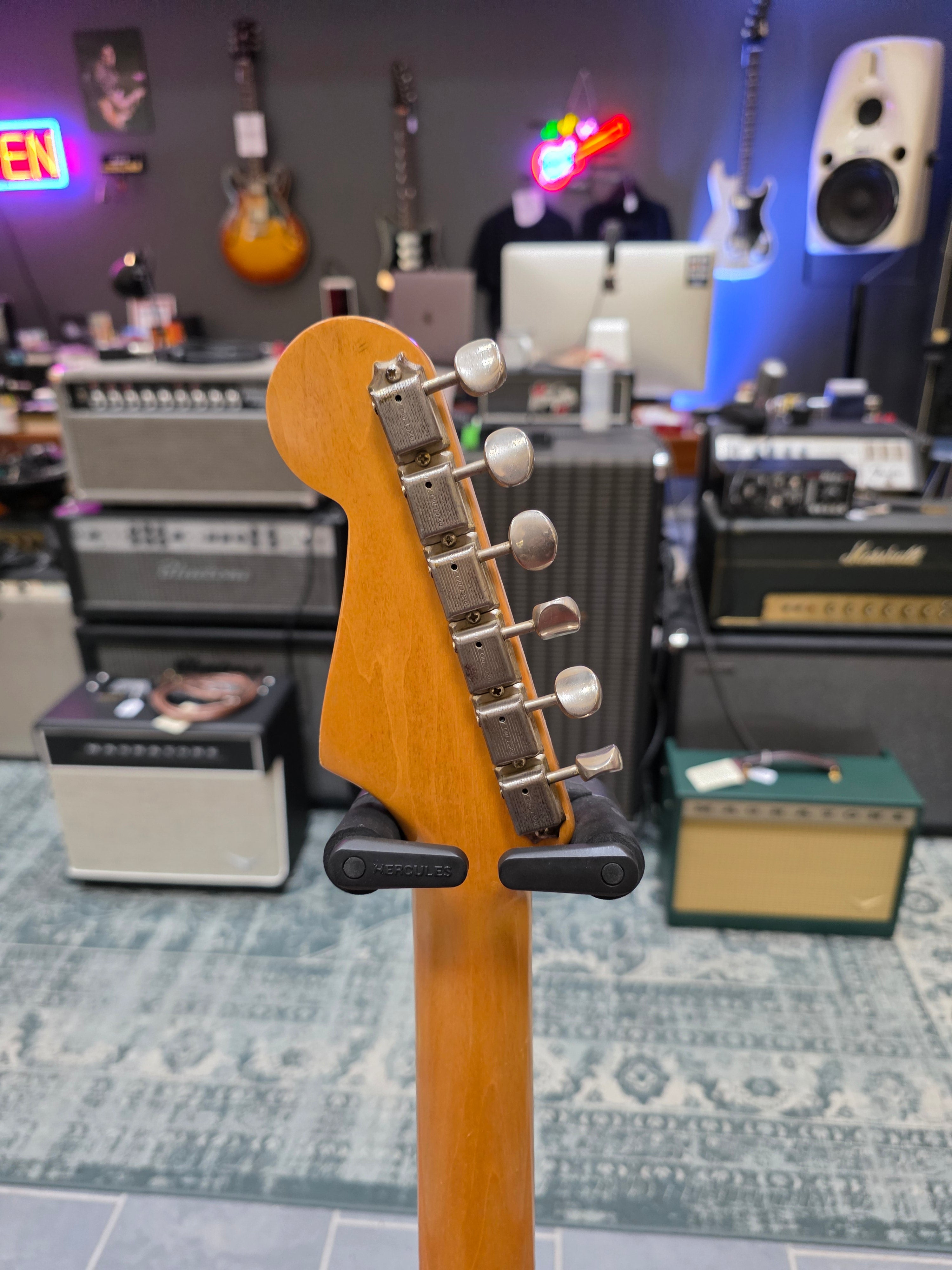 Fender Stratocaster 1964 Pre-CBS Refin Daphne Blue