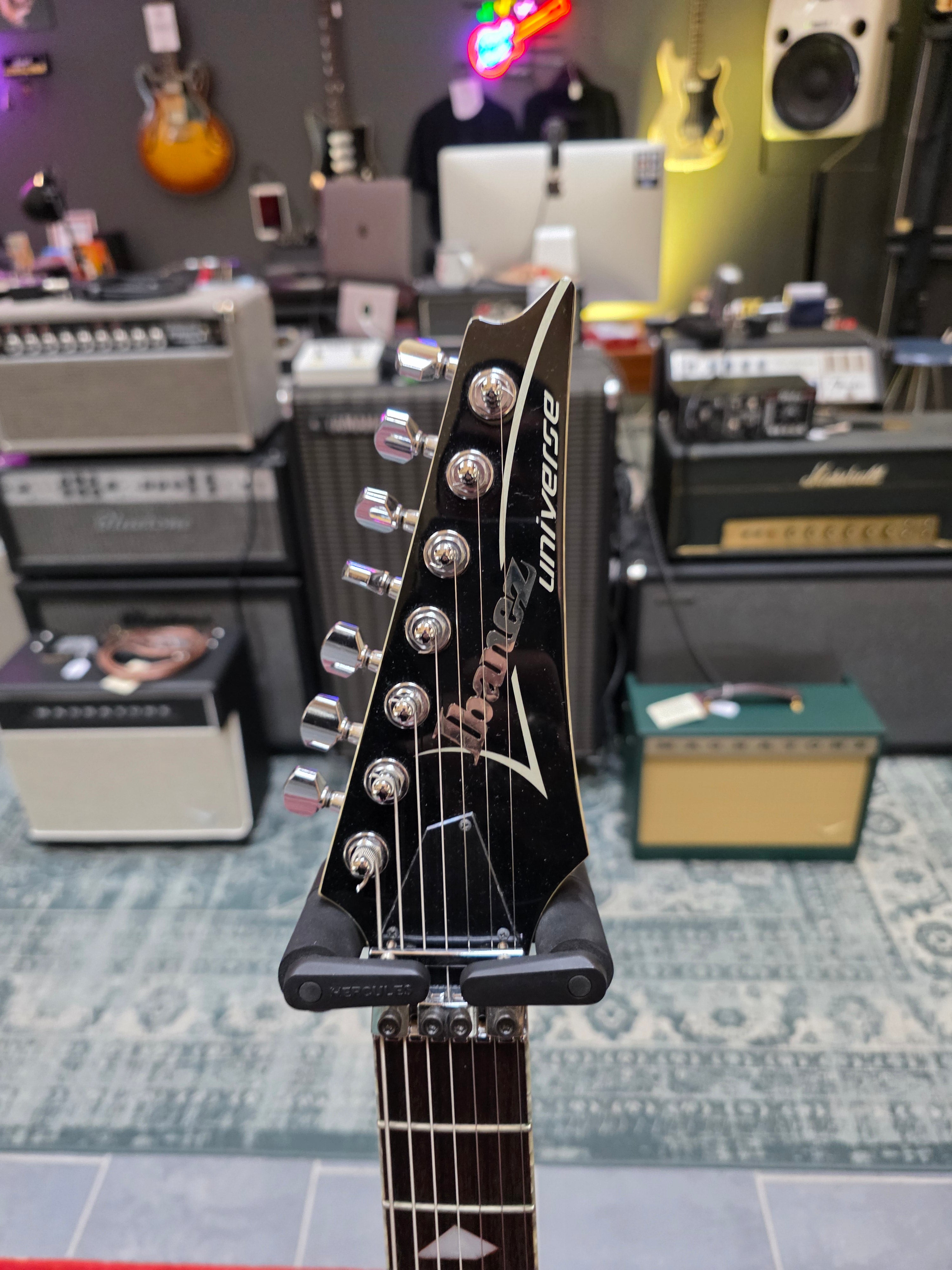 Ibanez UV777P