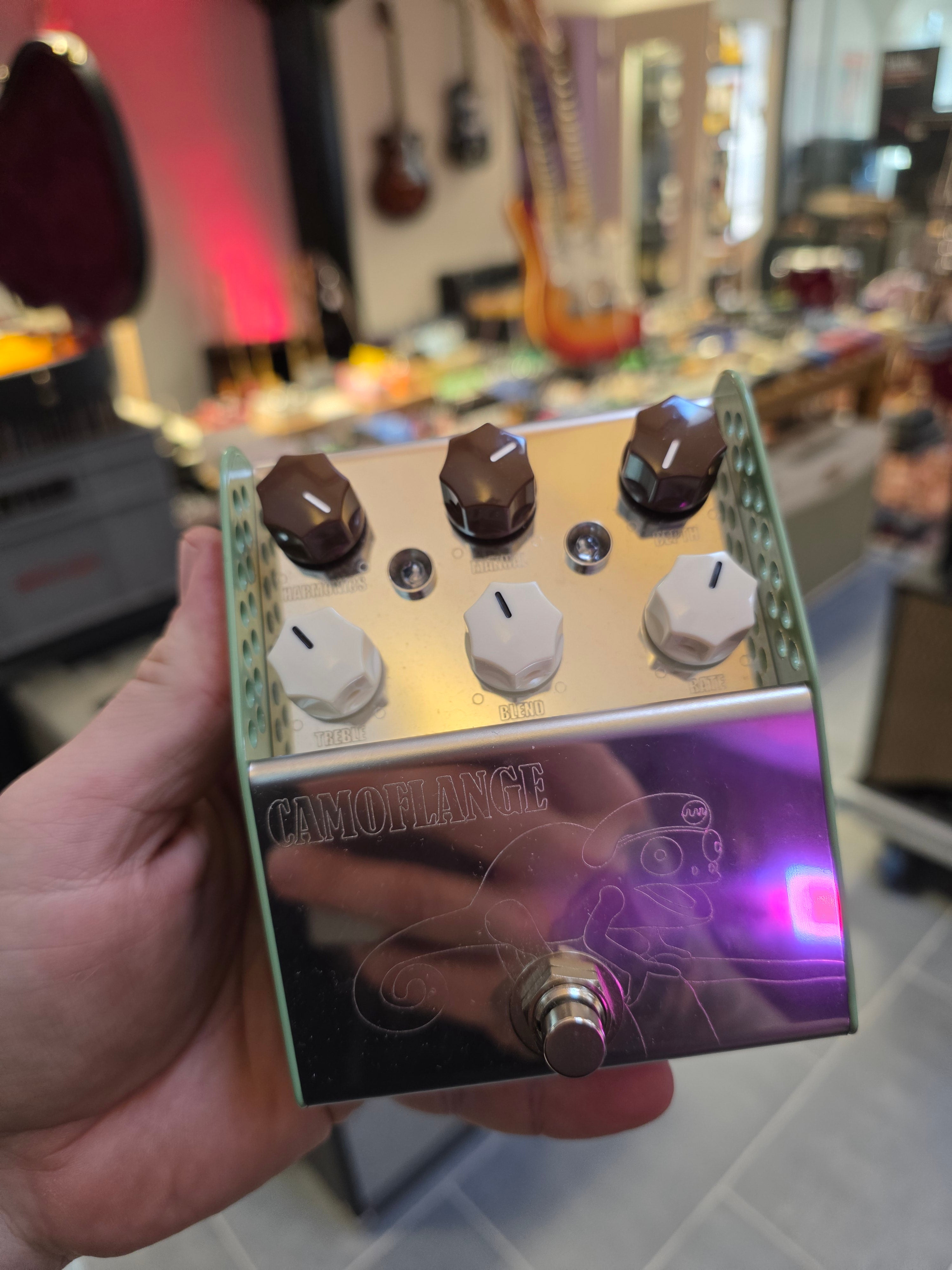 ThorpyFX Camoflange