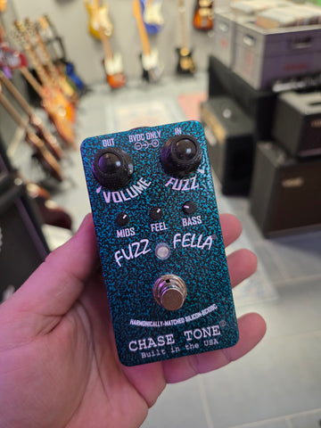 Chase Tone Fuzz Fella BC109C