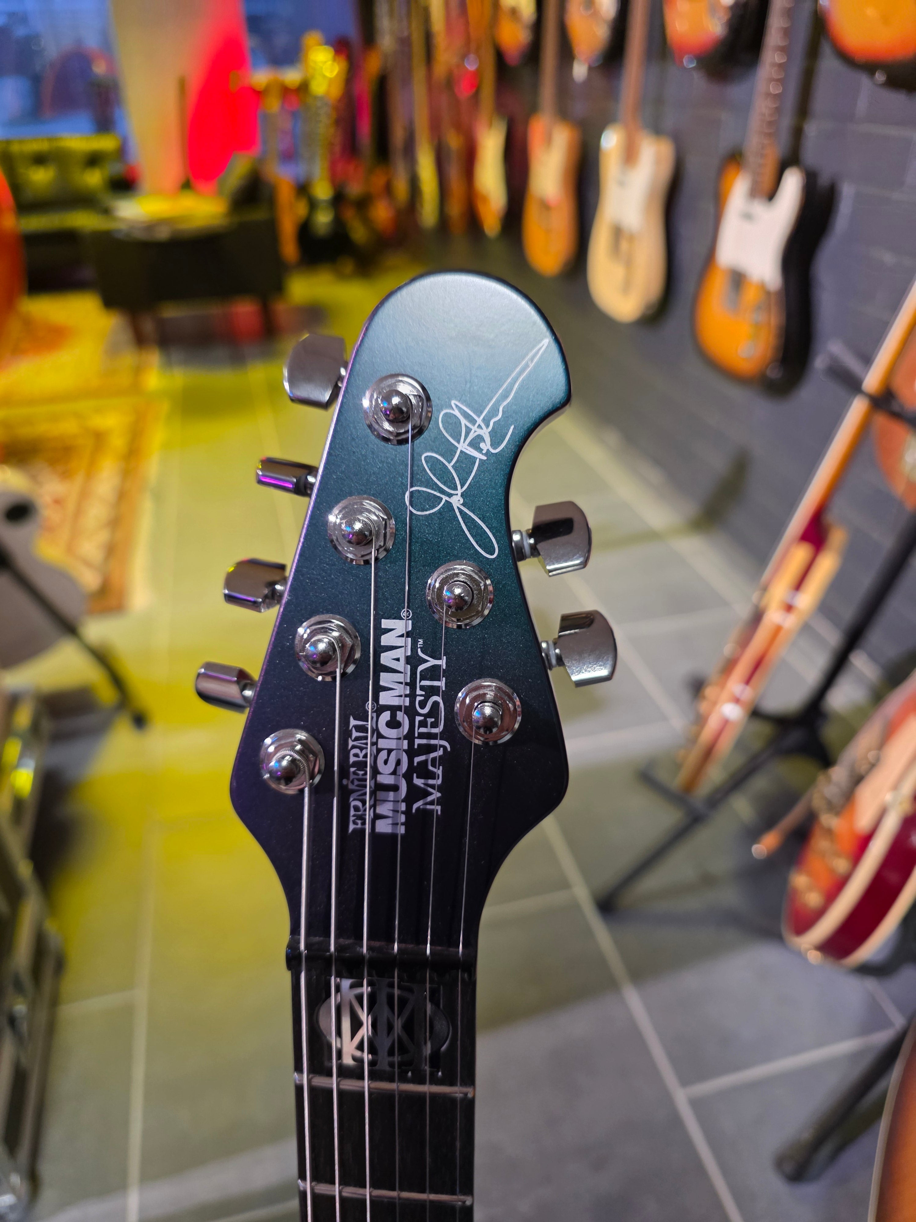 Music Man John Petrucci Majesty 6 2016 Arctic Dream