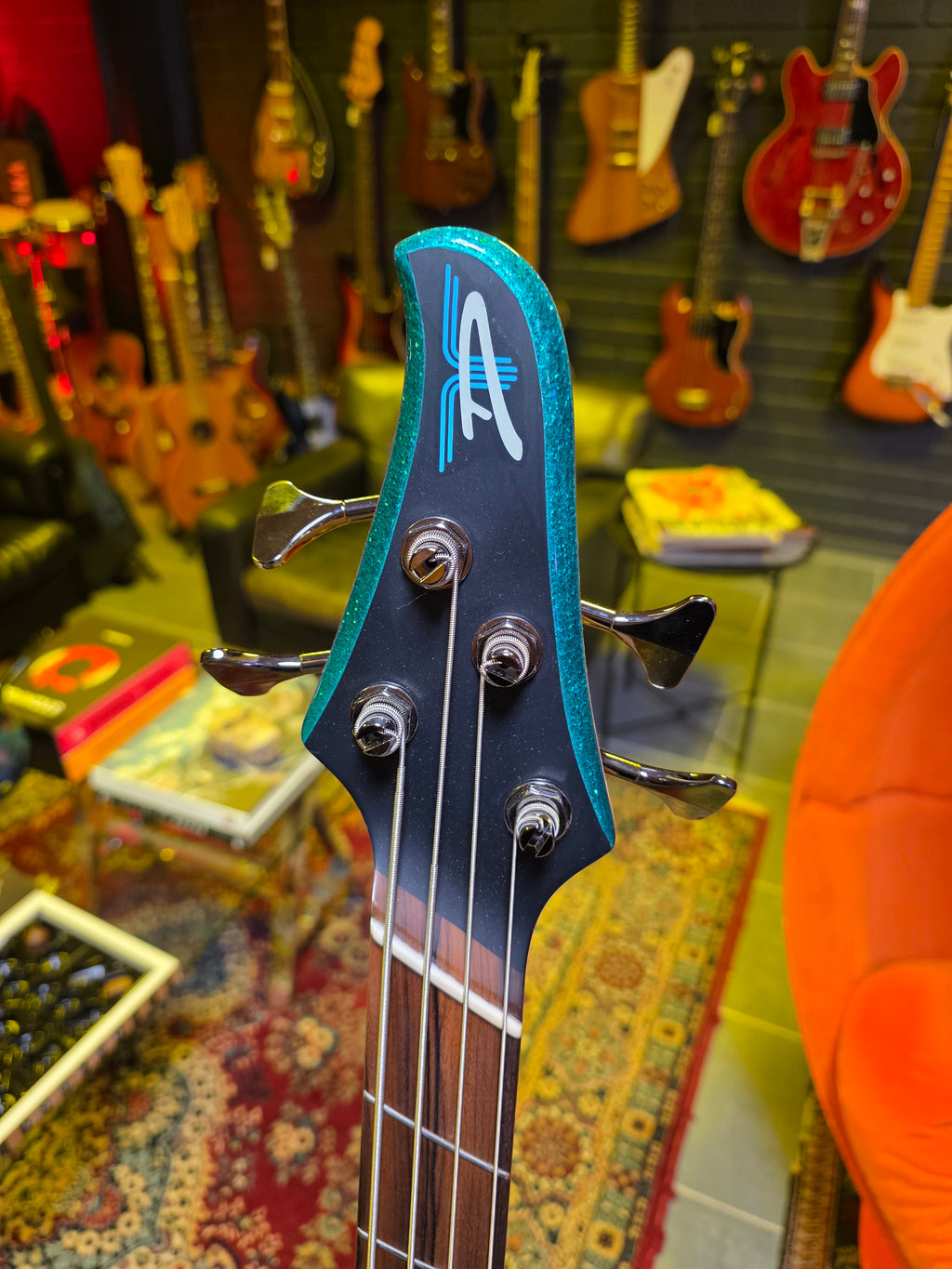 Dingwall D-Bird Standard Aquamarine Metal Flake 2020