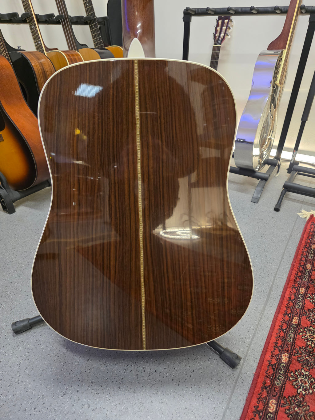 Martin HD-28 2001