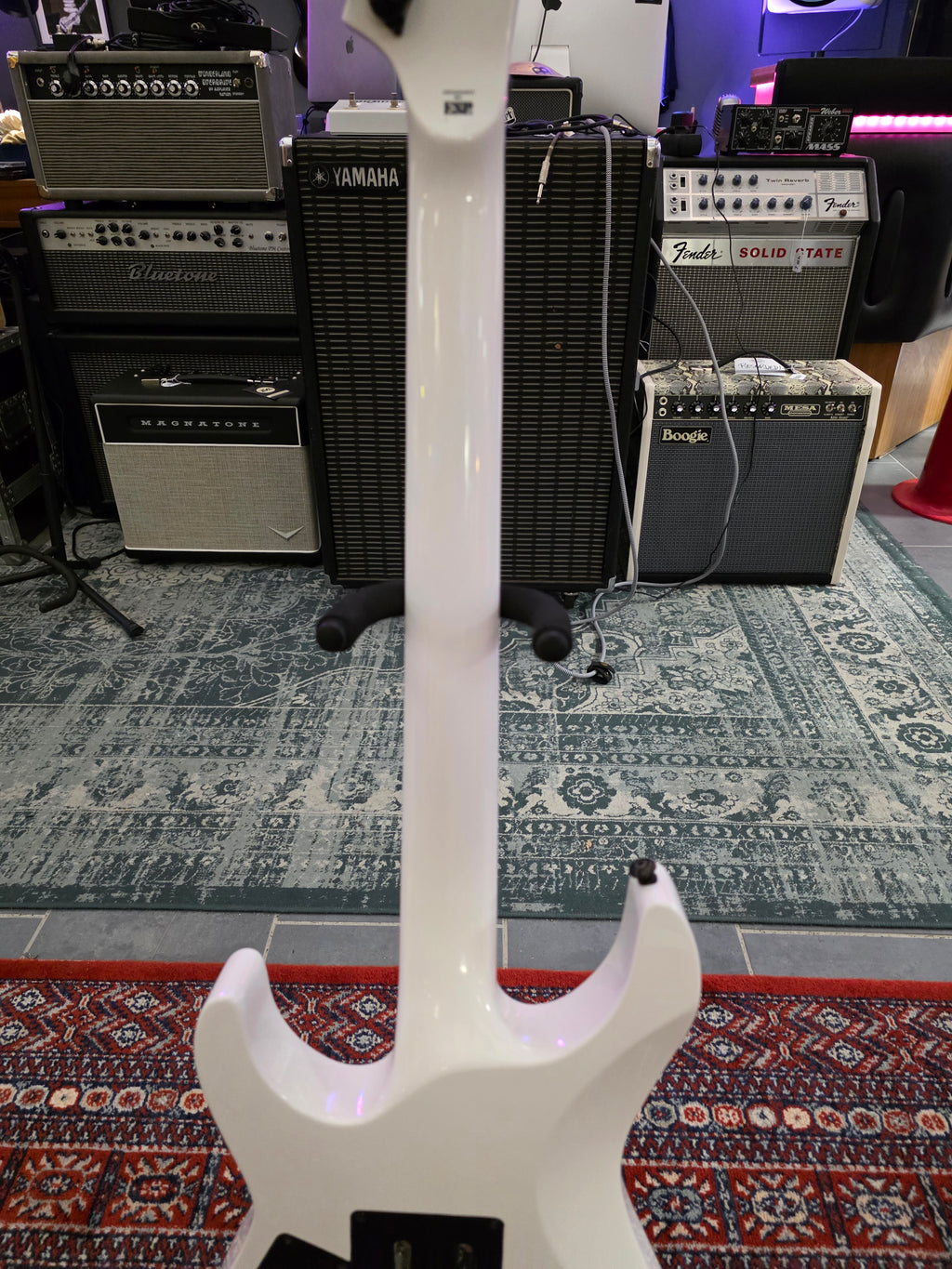 ESP LTD M-1000 Snow White