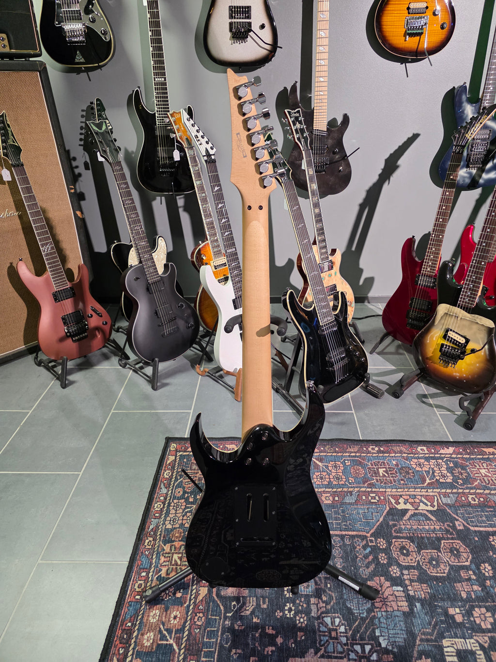 Ibanez UV777P