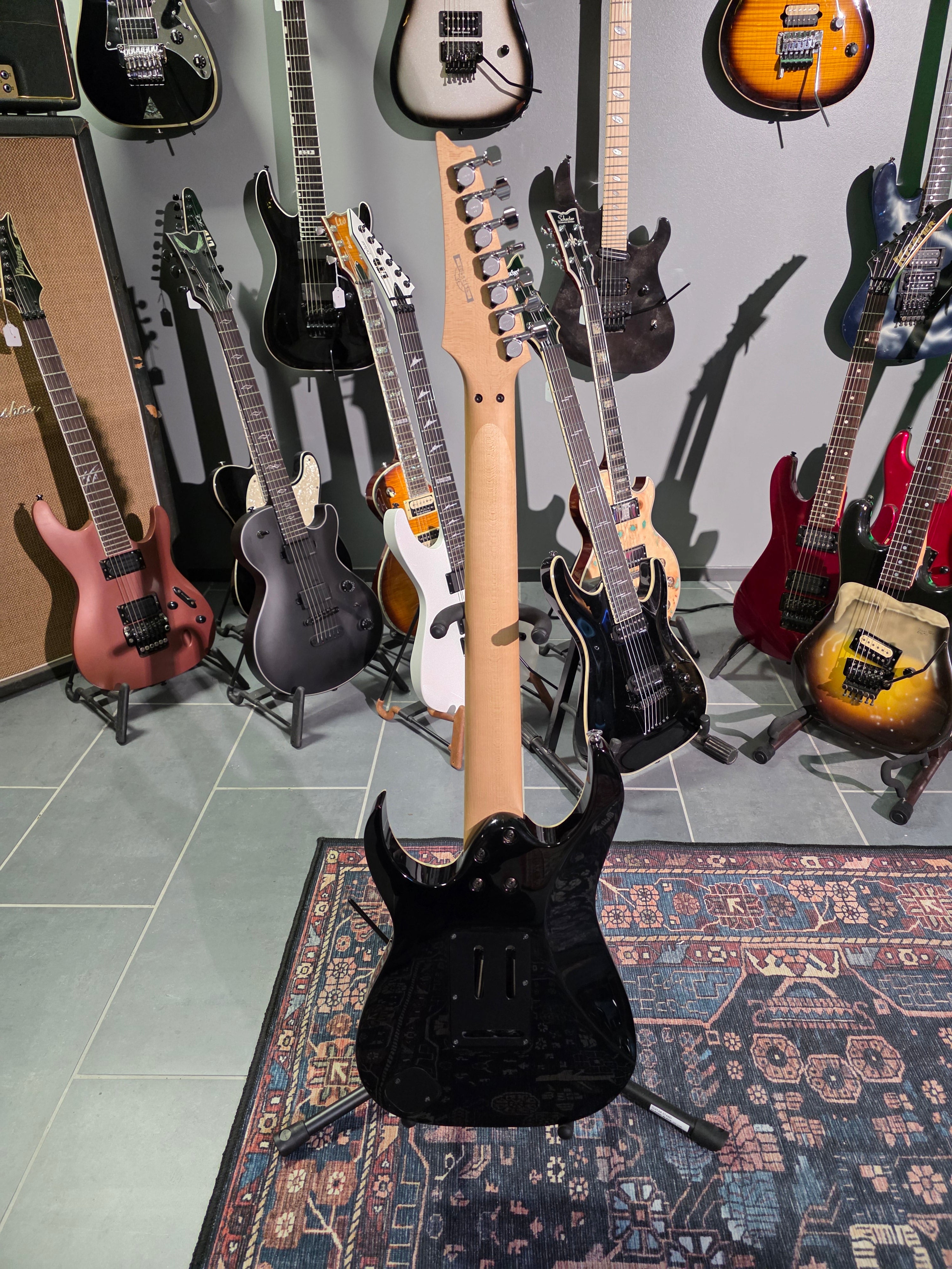 Ibanez UV777P