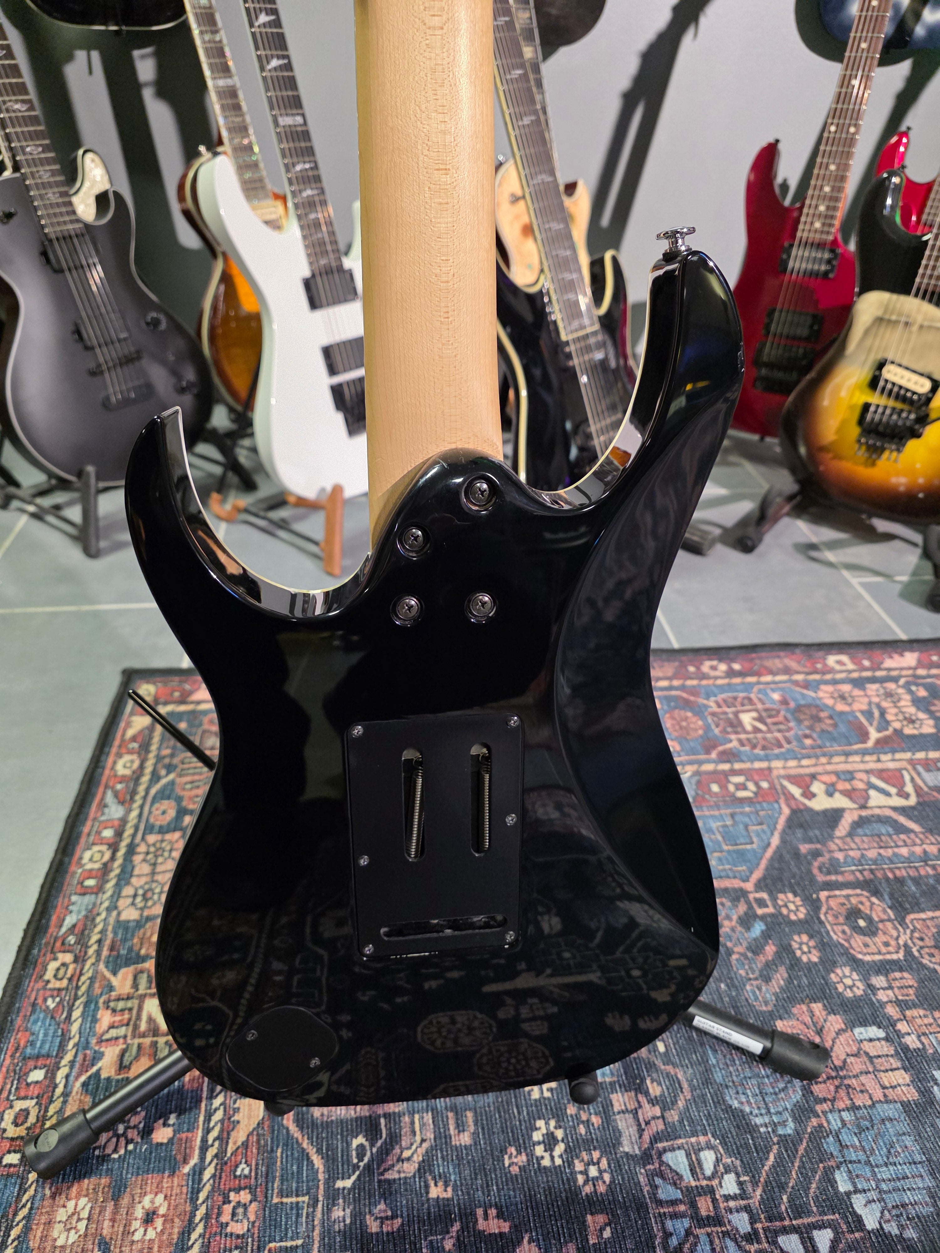 Ibanez UV777P