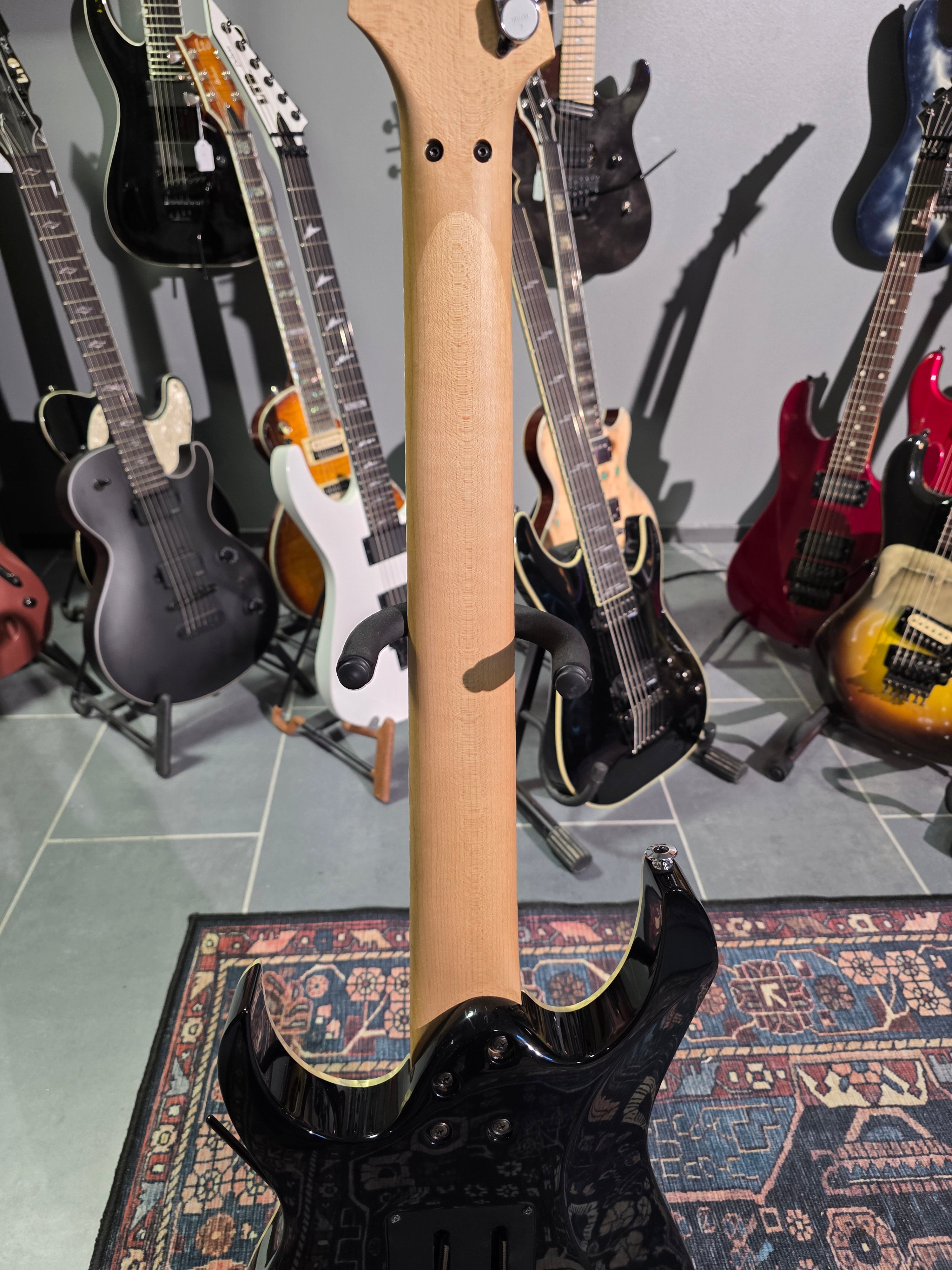 Ibanez UV777P