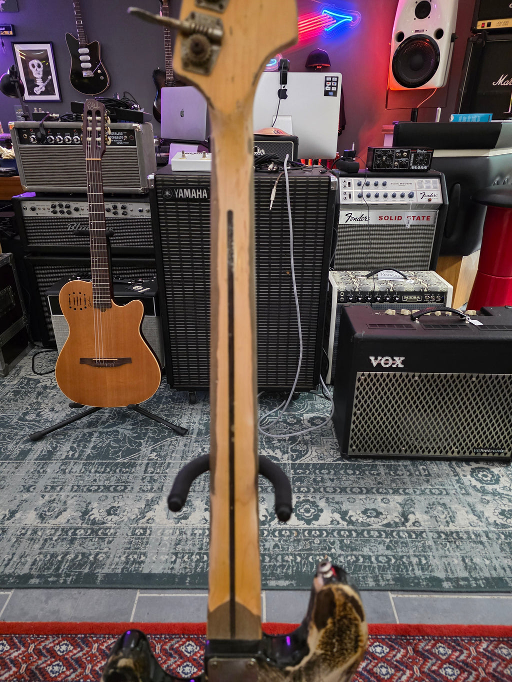 Helsinki Rock´n´Roll Shop "JD Custom" ex-Eve