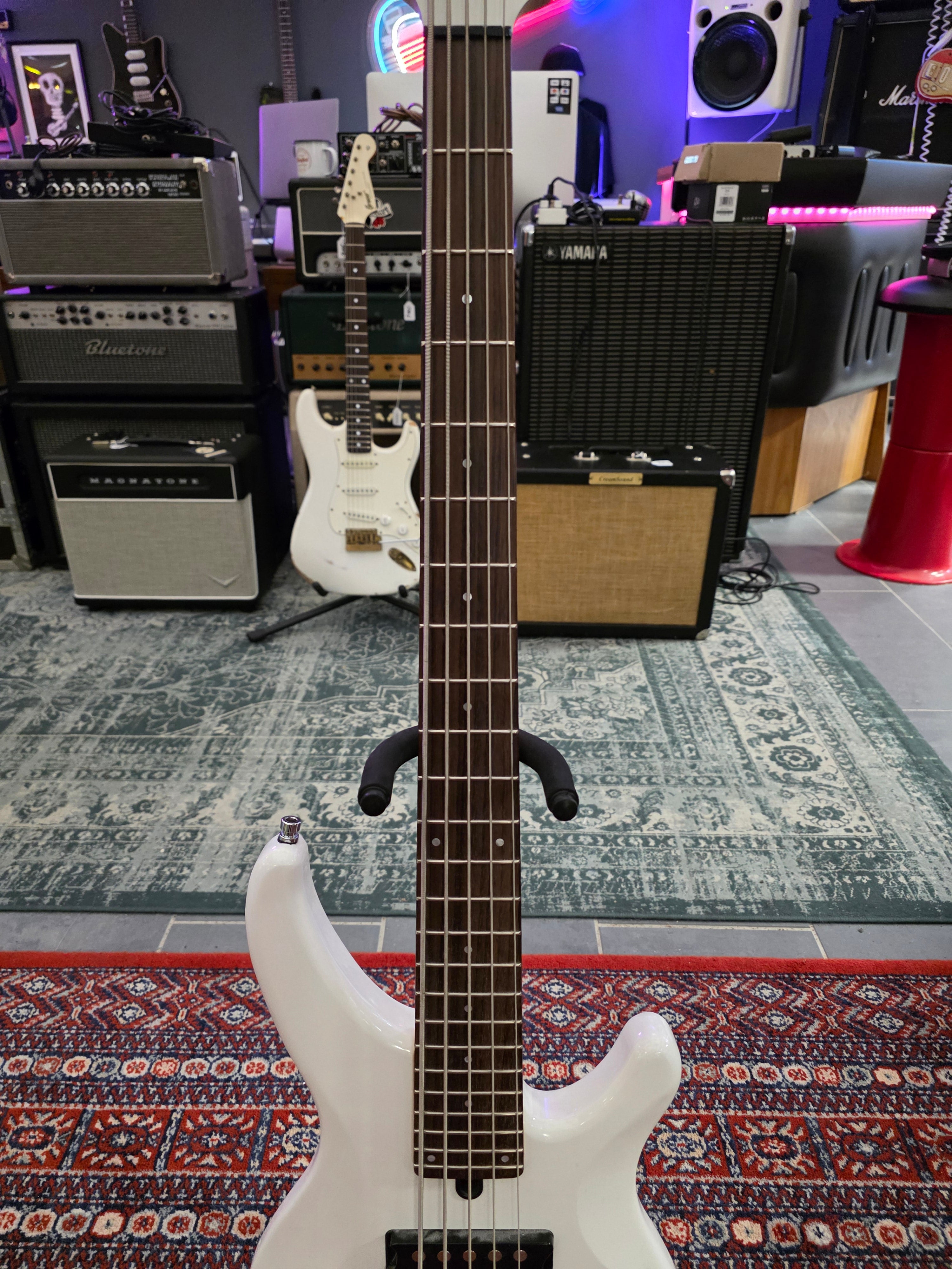 ヤマハ TRBX305 – Tonefest Guitar Gallery