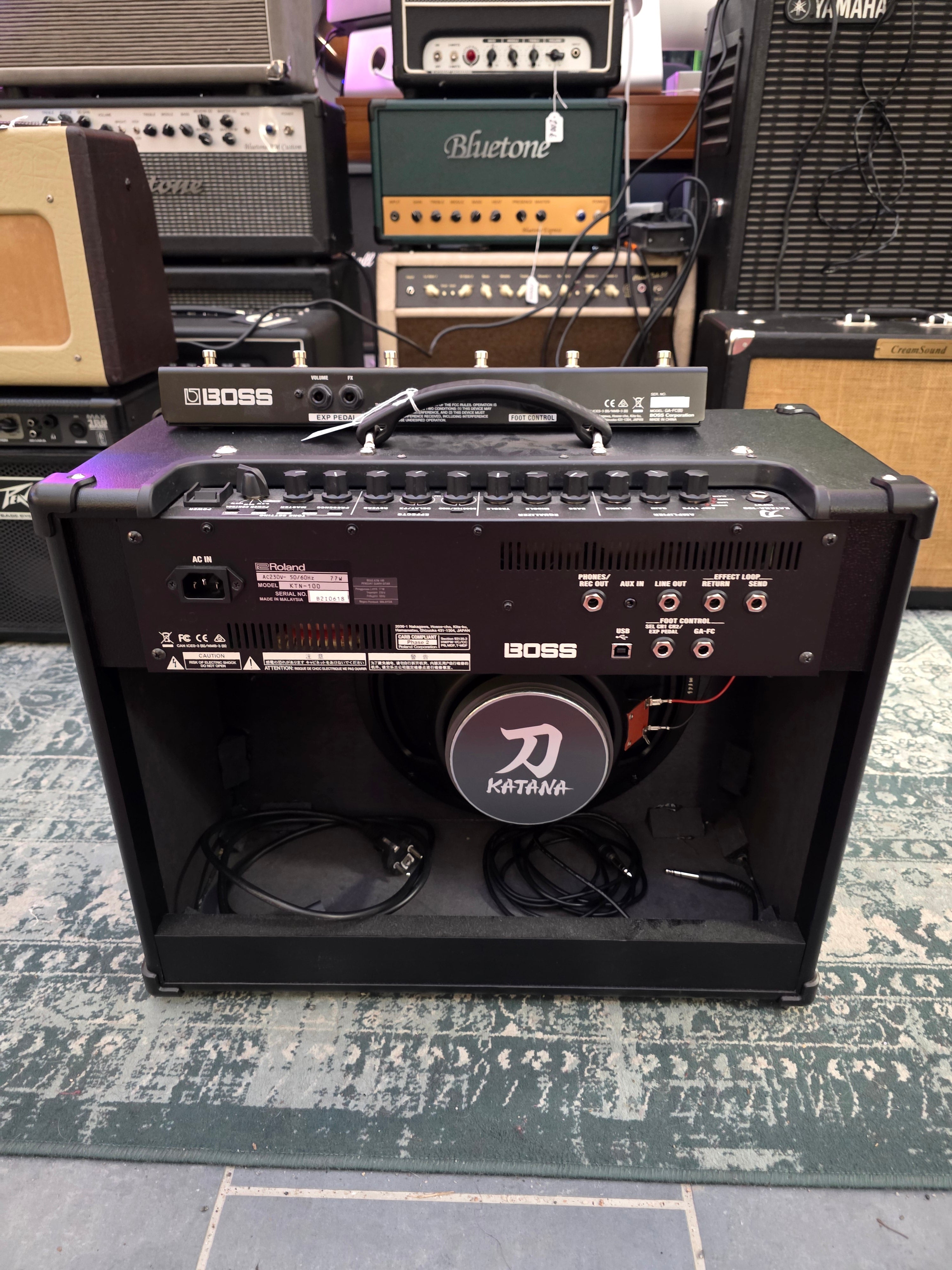 Boss Katana KT-100 Combo 1x12" w/ GA-FC Footswitch