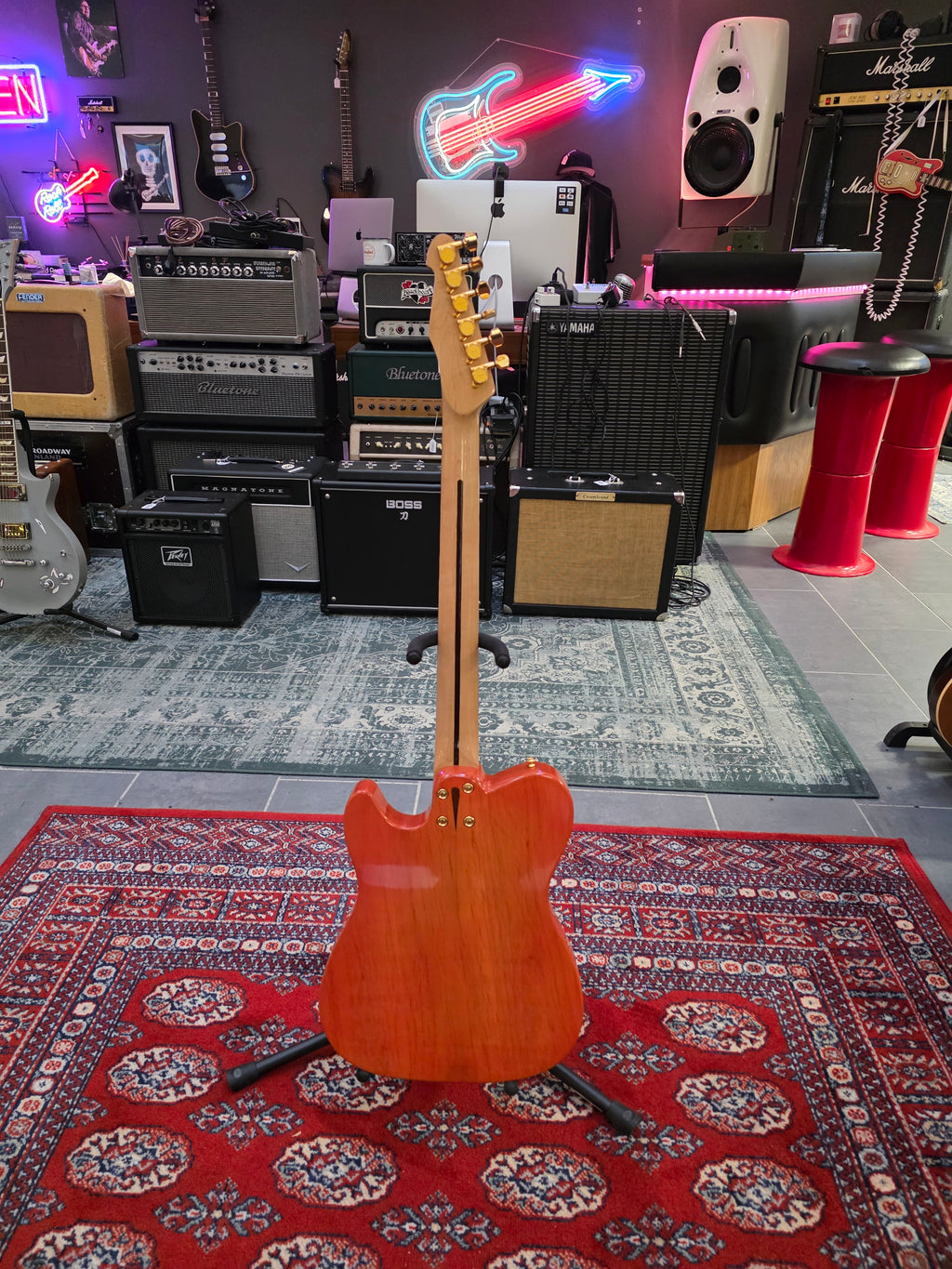 HOS Henkka Salo Tele