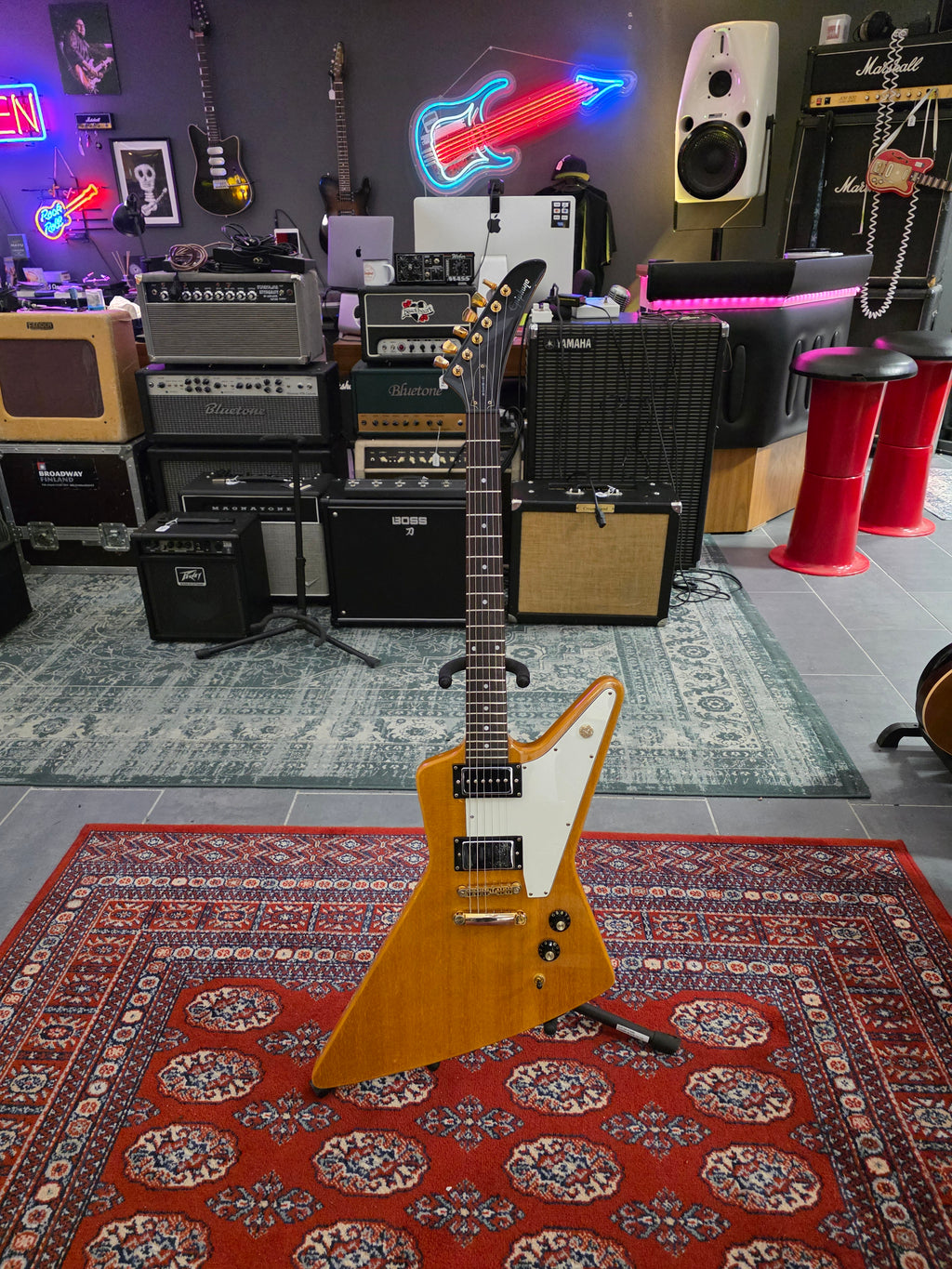 Epiphone ’58 Korina Explorer 2002