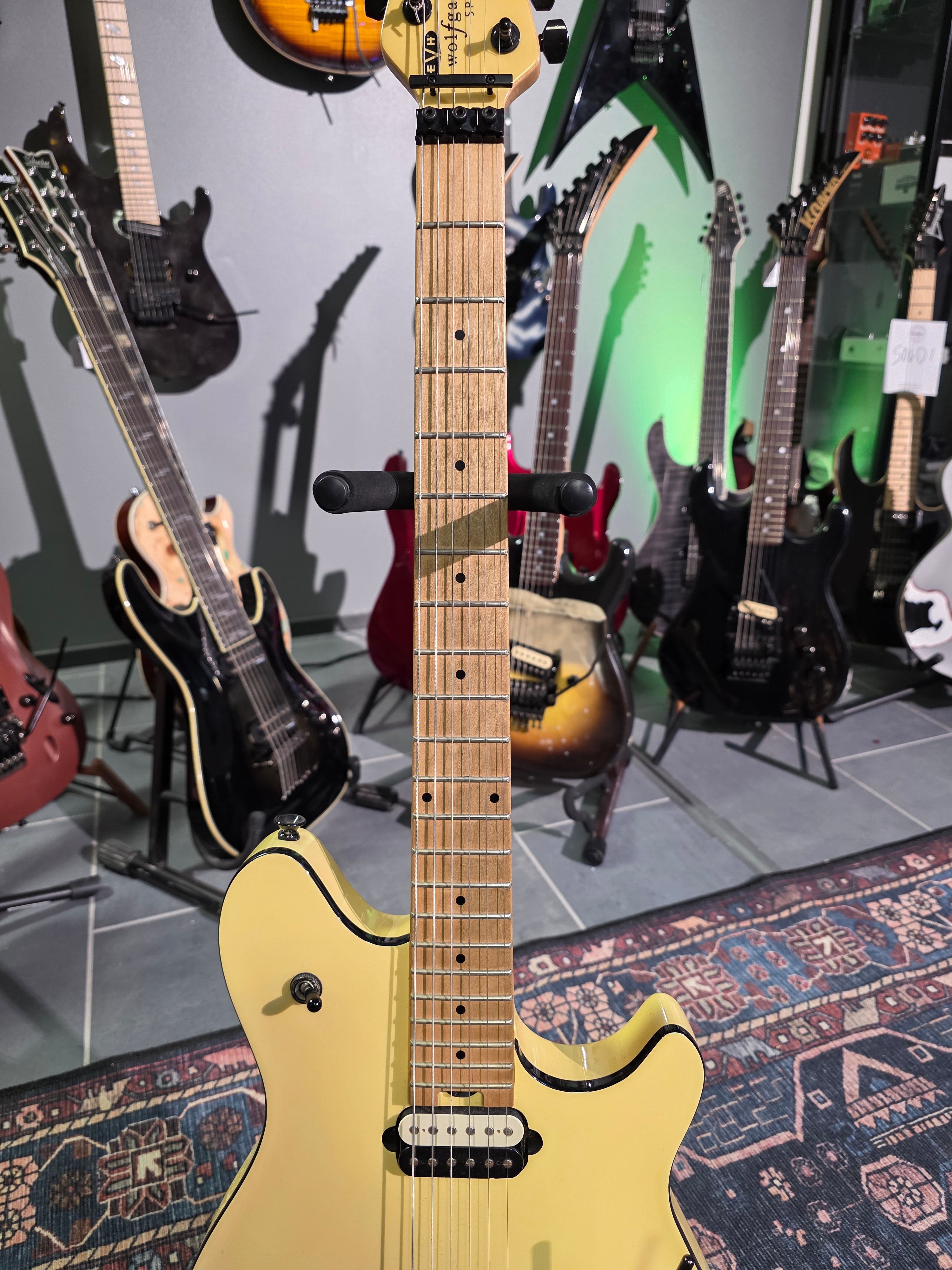 EVH Wolfgang Special Vintage White Made in Mexico