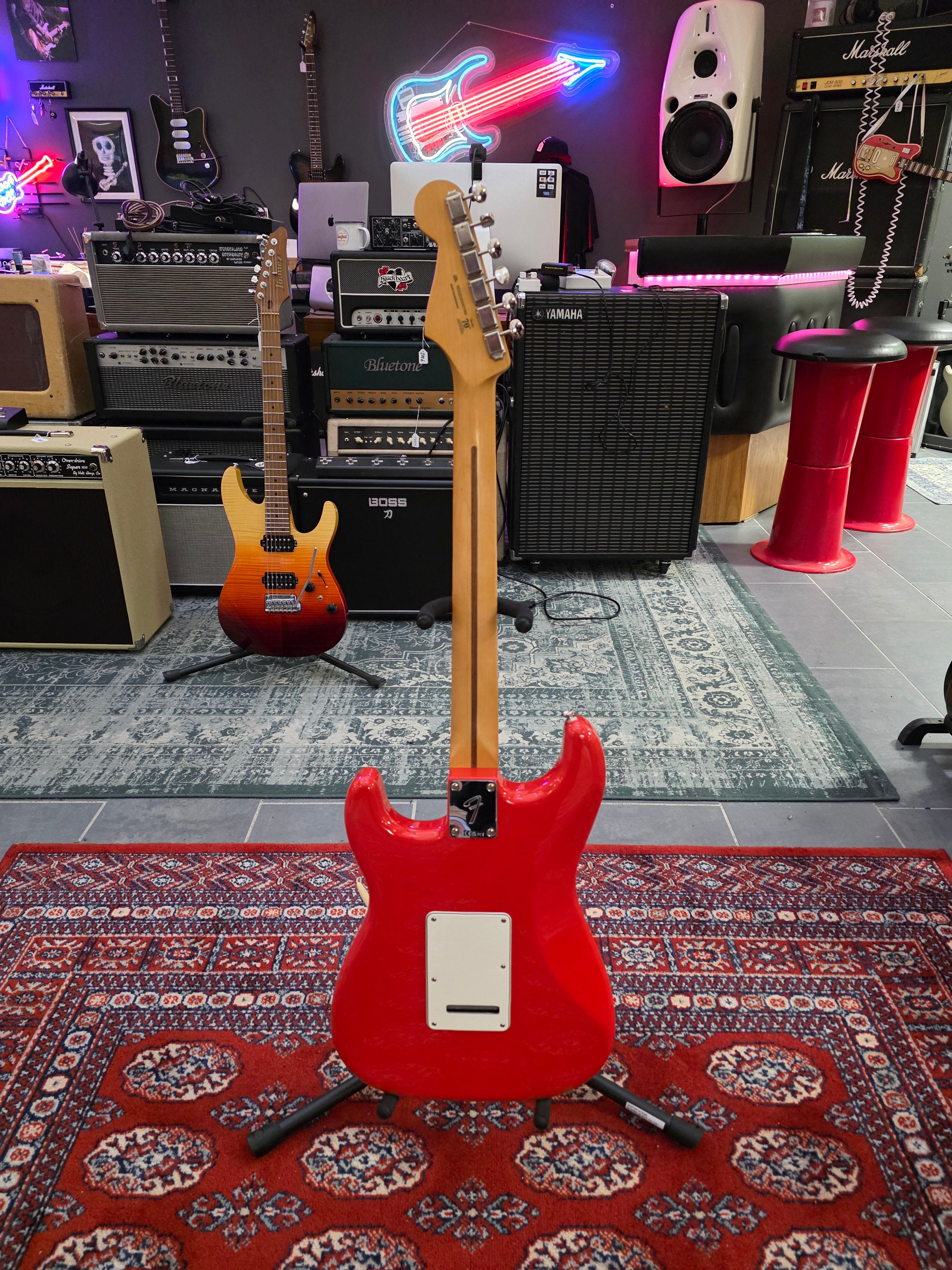Fender Player II Stratocaster Coral Red