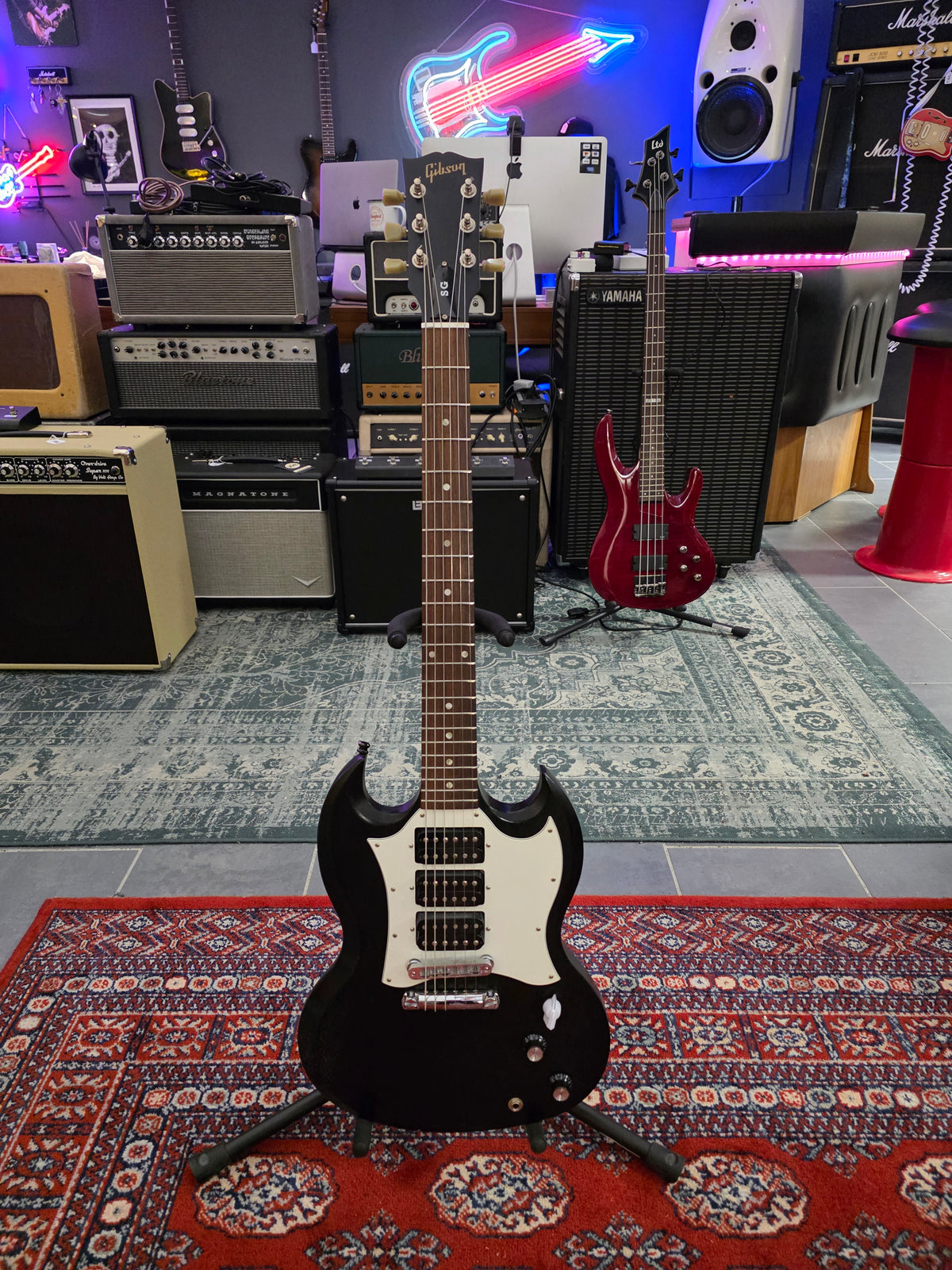 Gibson SG Special Faded 3-pickup – Tonefest Guitar Gallery