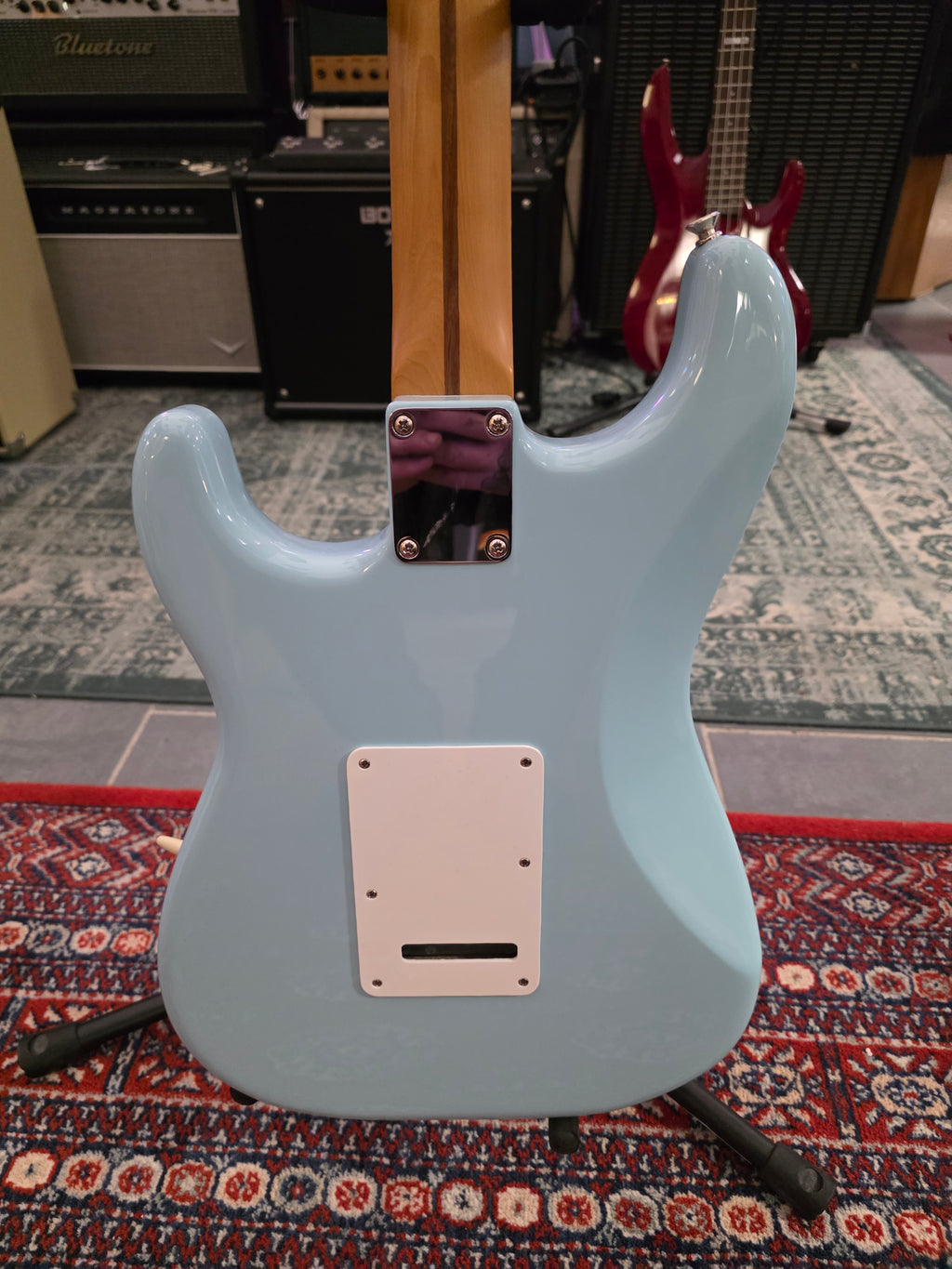 Fender Vintera 50s Strat Mod Daphne Blue