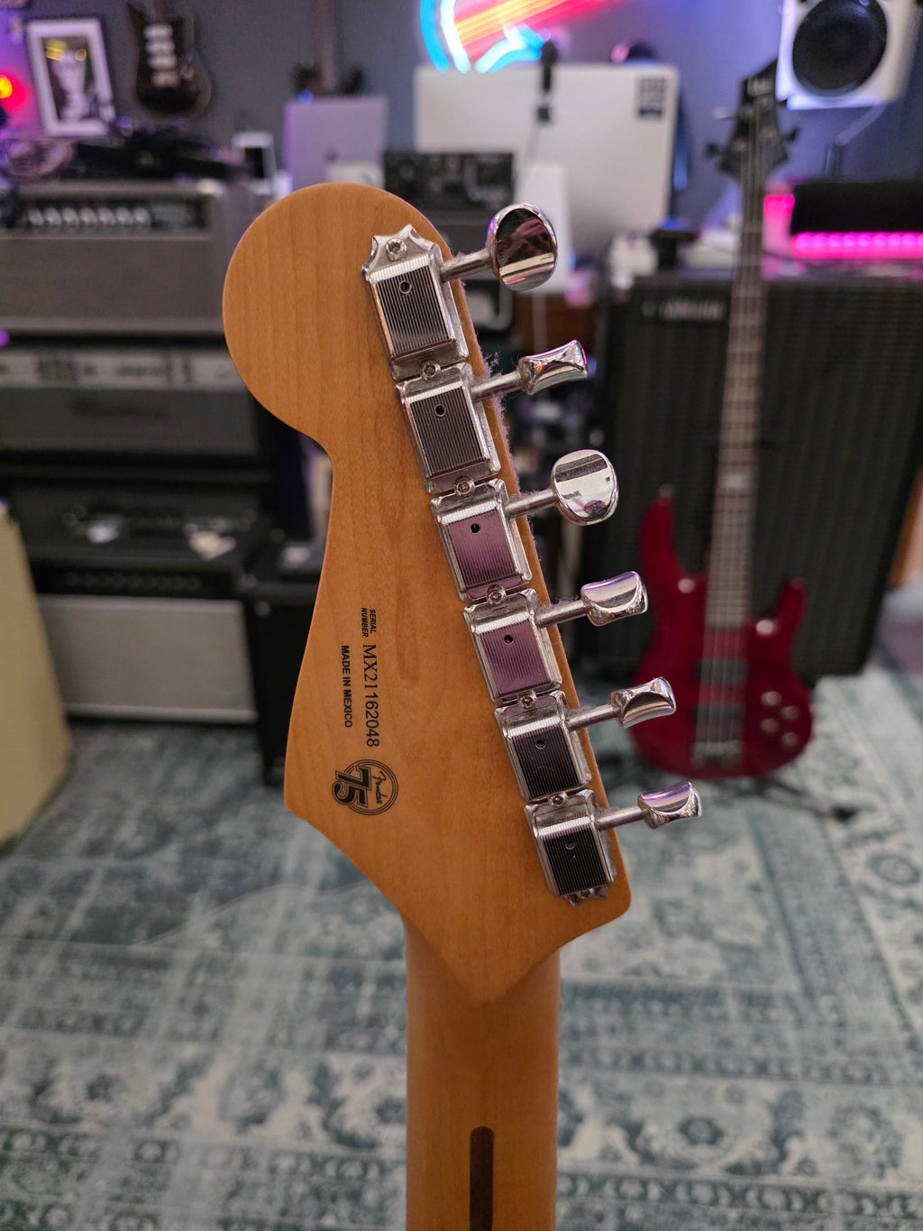 Fender Vintera 50s Strat Mod Daphne Blue