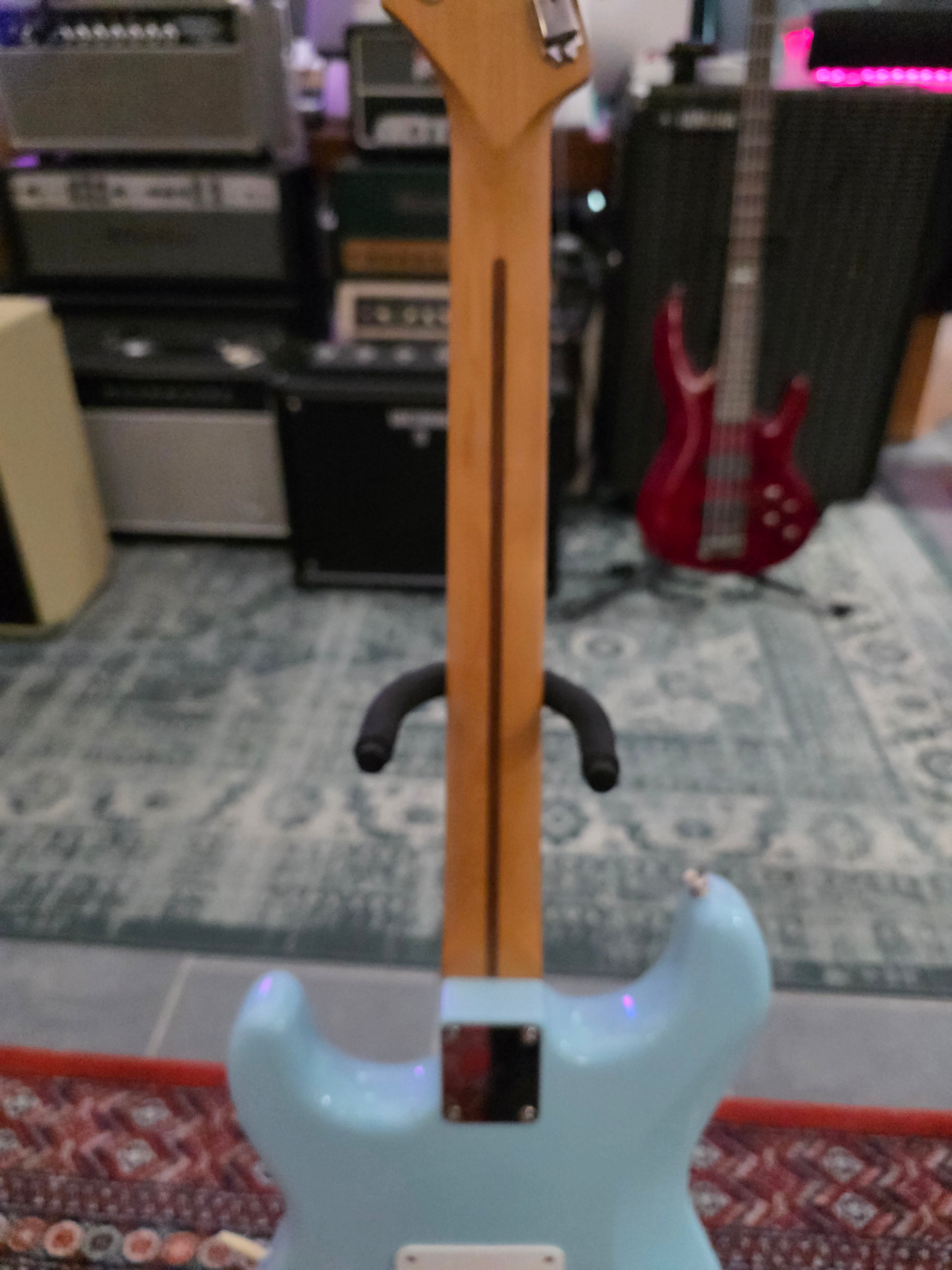 Fender Vintera 50s Strat Mod Daphne Blue