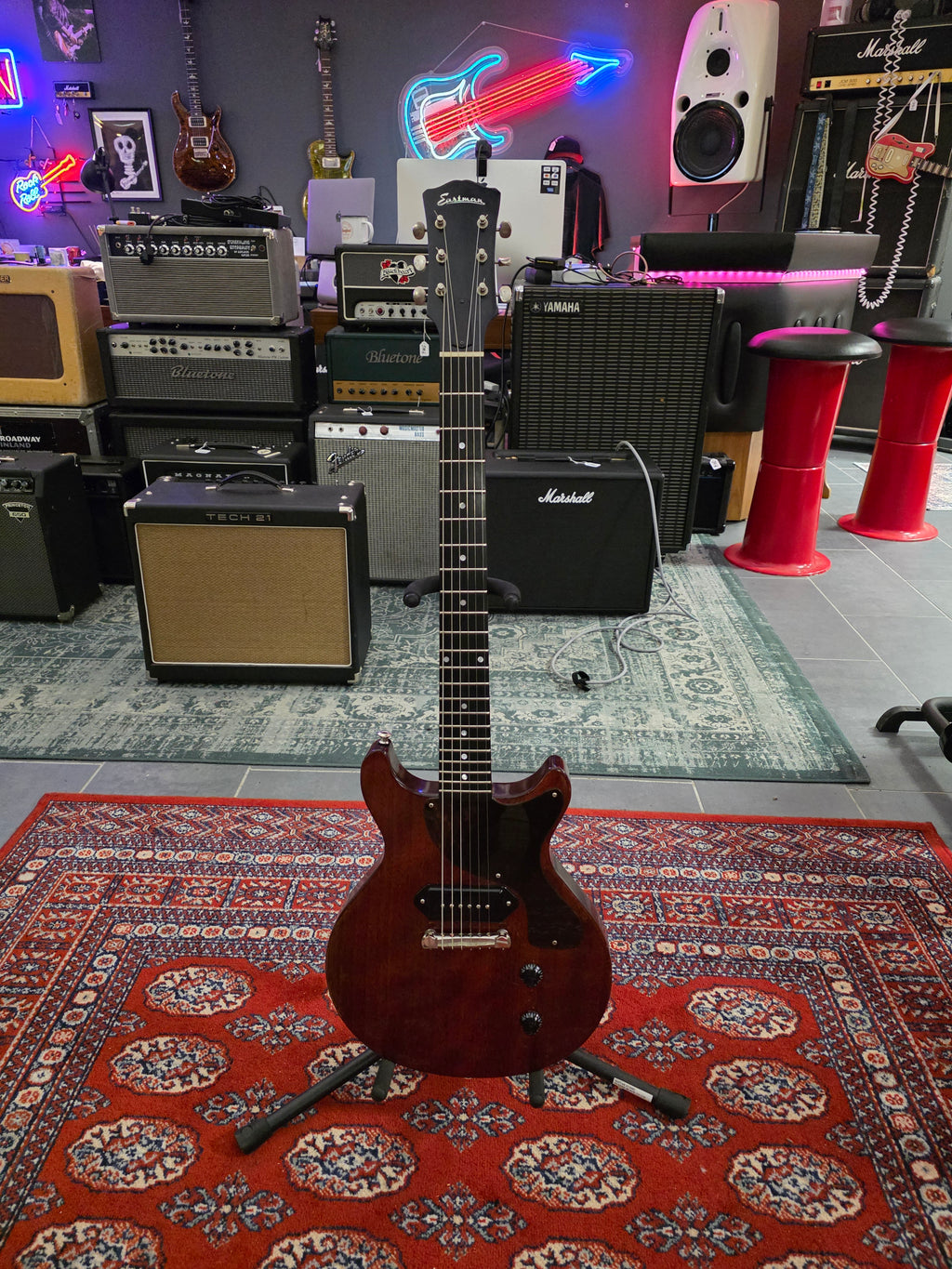 Eastman SB55DC/V Antique Varnish 2015