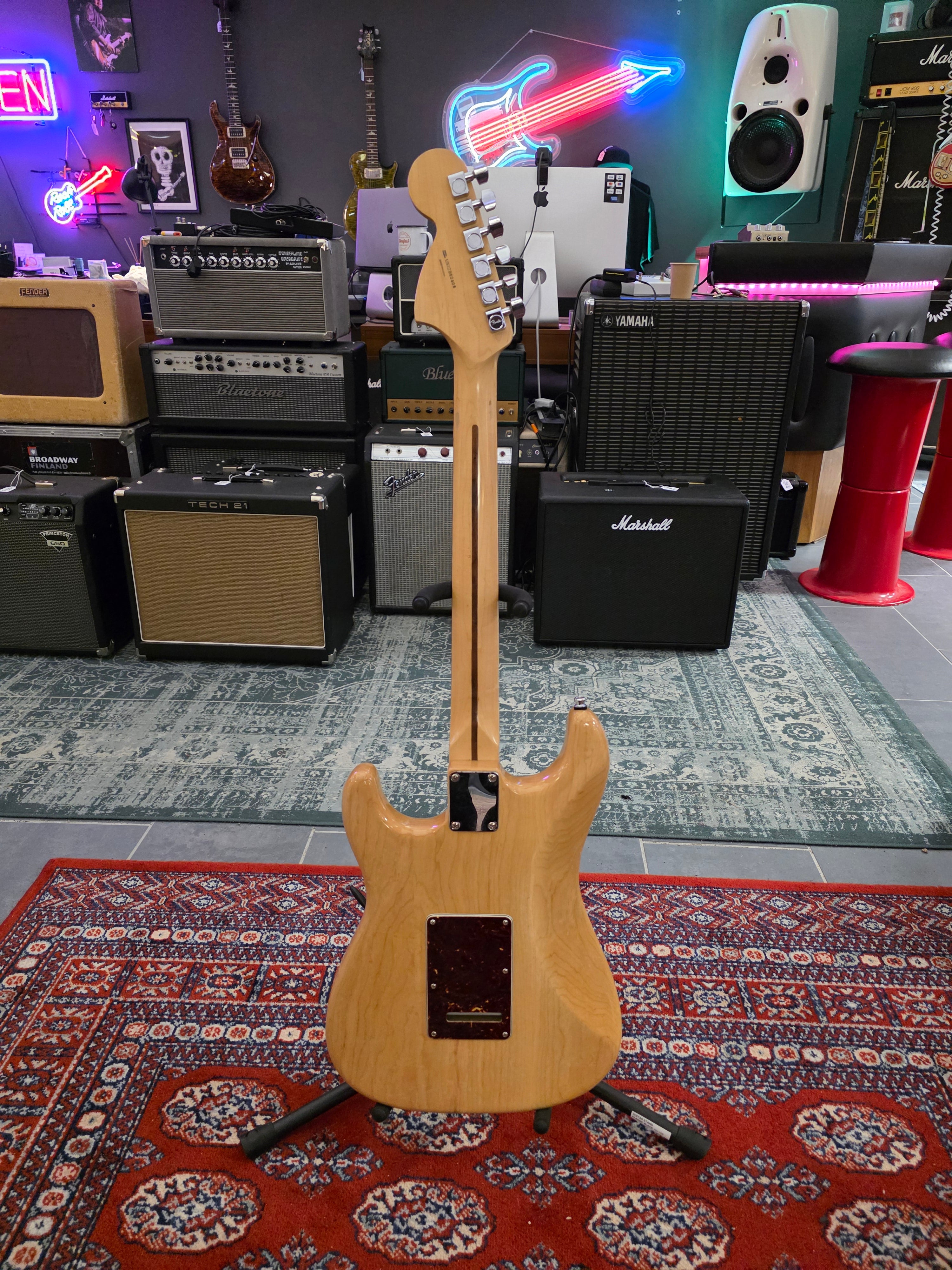 Fender FSR American Special Stratocaster HSS Ash 2012