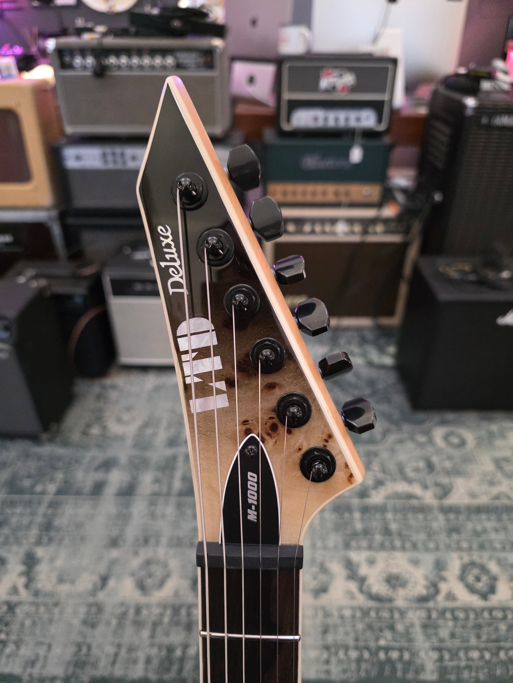 ESP LTD M-1000HT Deluxe Black Fade
