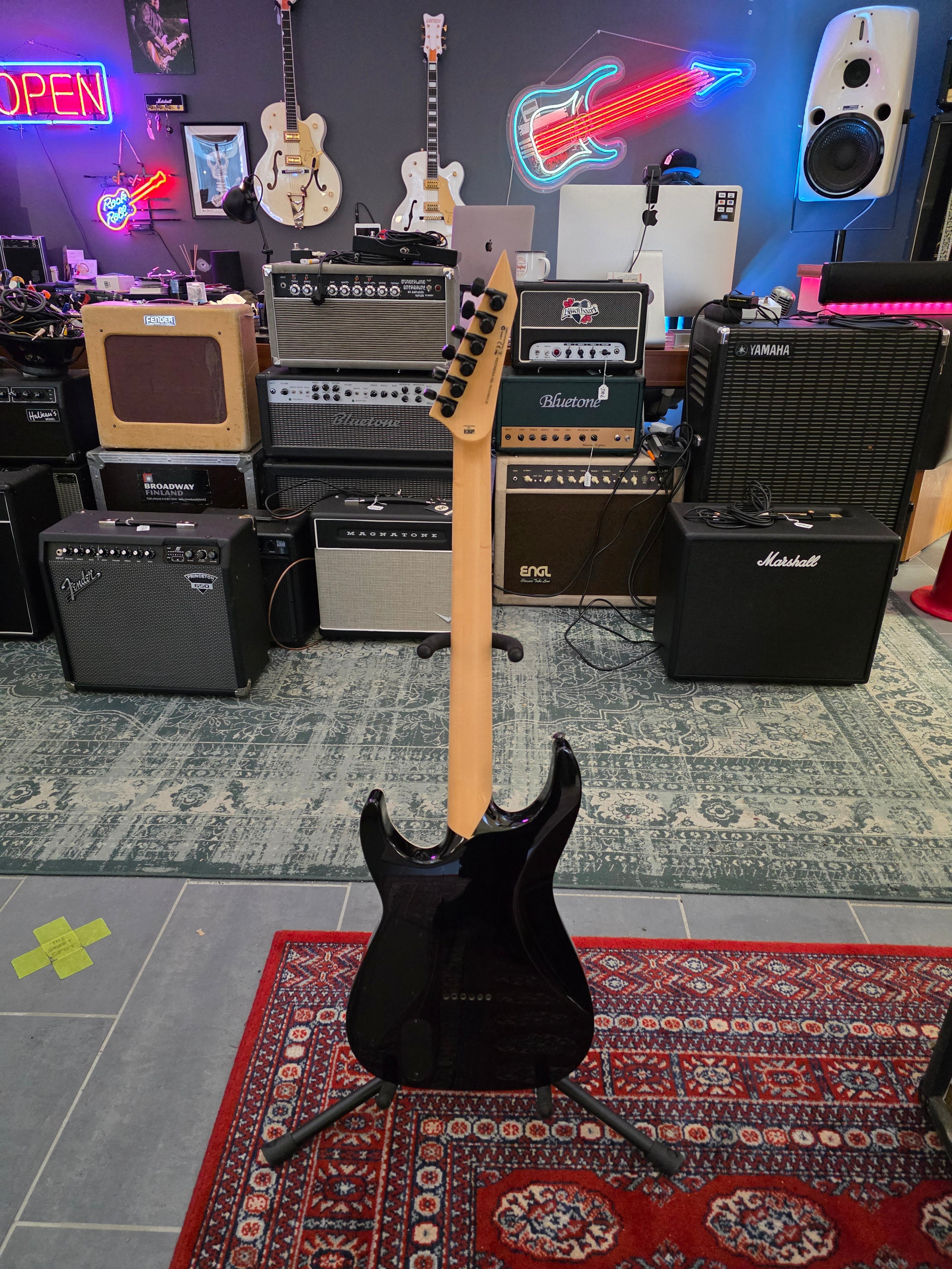 ESP LTD M-1000HT Deluxe Black Fade