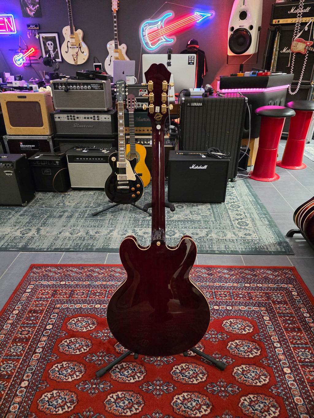 Epiphone Riviera Custom P93 Wine Red