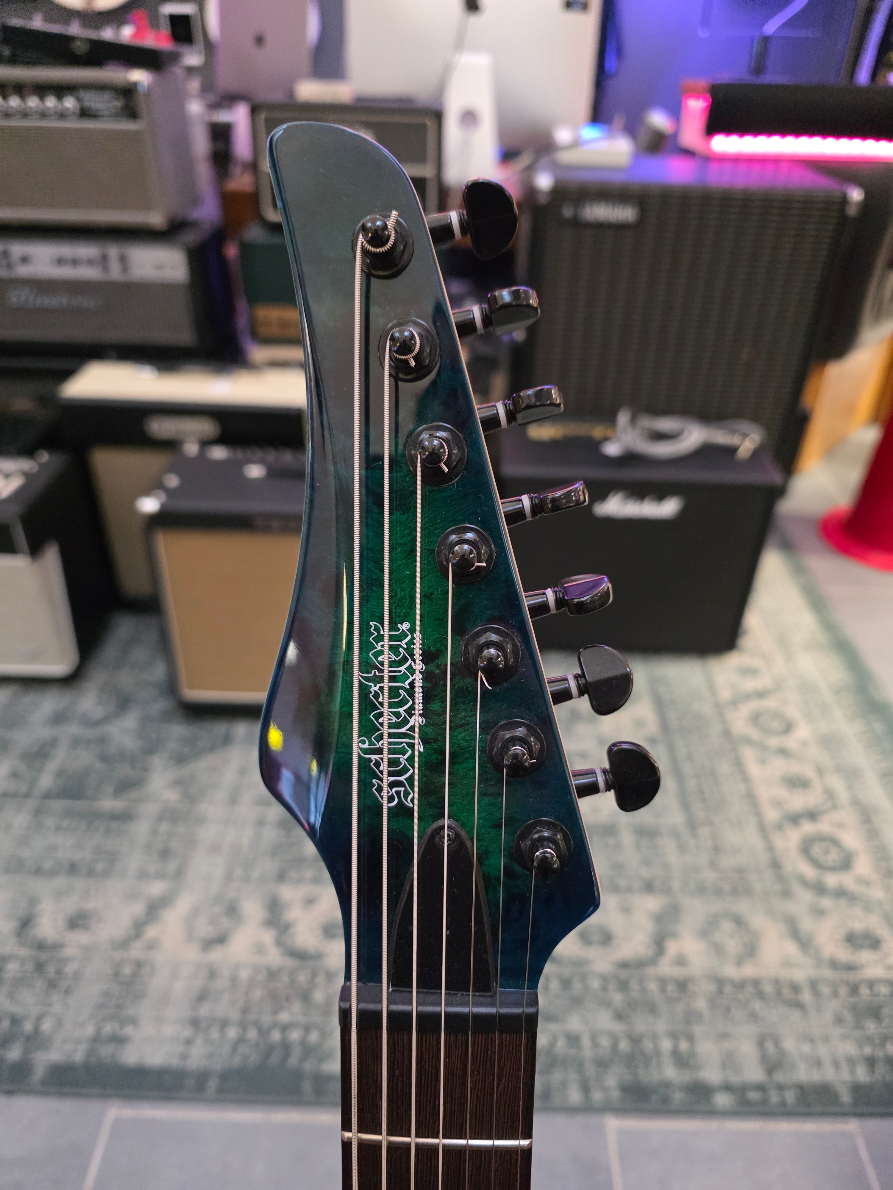 Schecter C-7 Pro