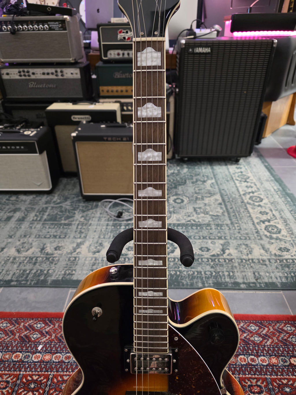 Gretsch Streamliner G2420 Aged Brooklyn Burst