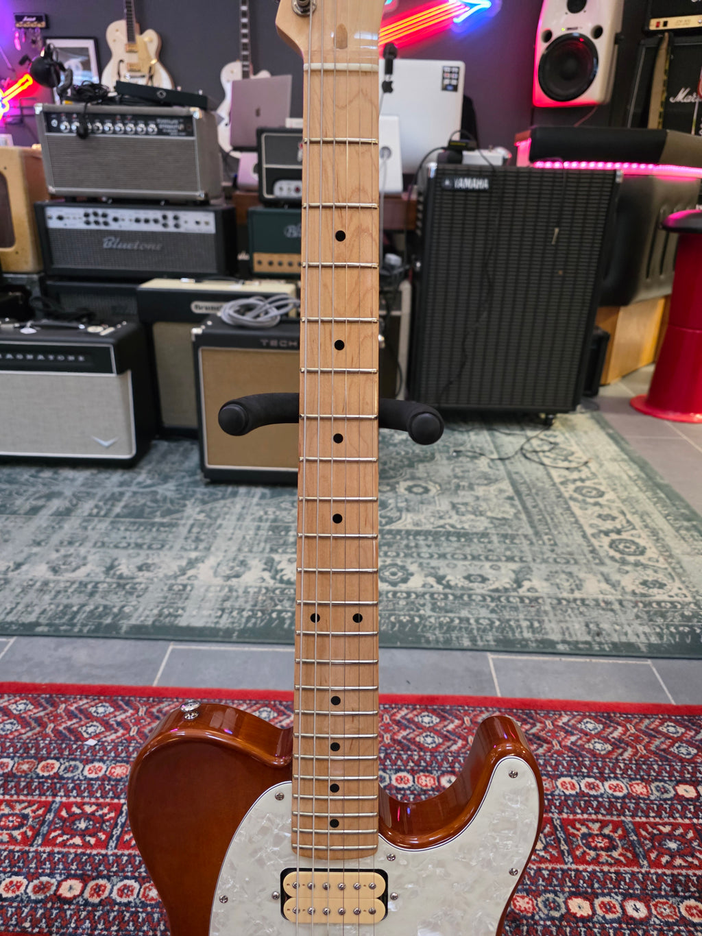 Halla by Aarni Custom Tele-style