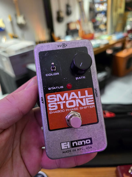 Electro-Harmonix Small Stone Nano – Tonefest Guitar Gallery
