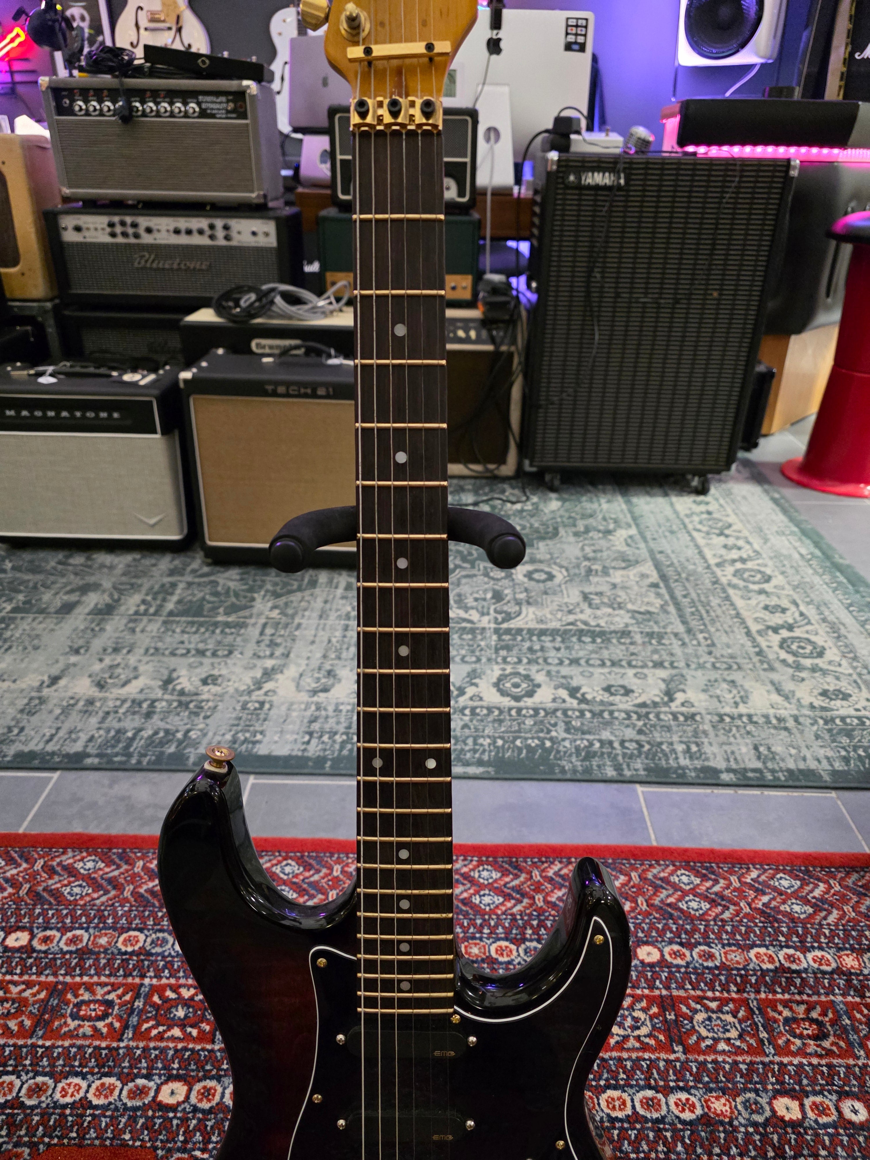 TW Custom Guitars / Valley Arts "LA Studio"