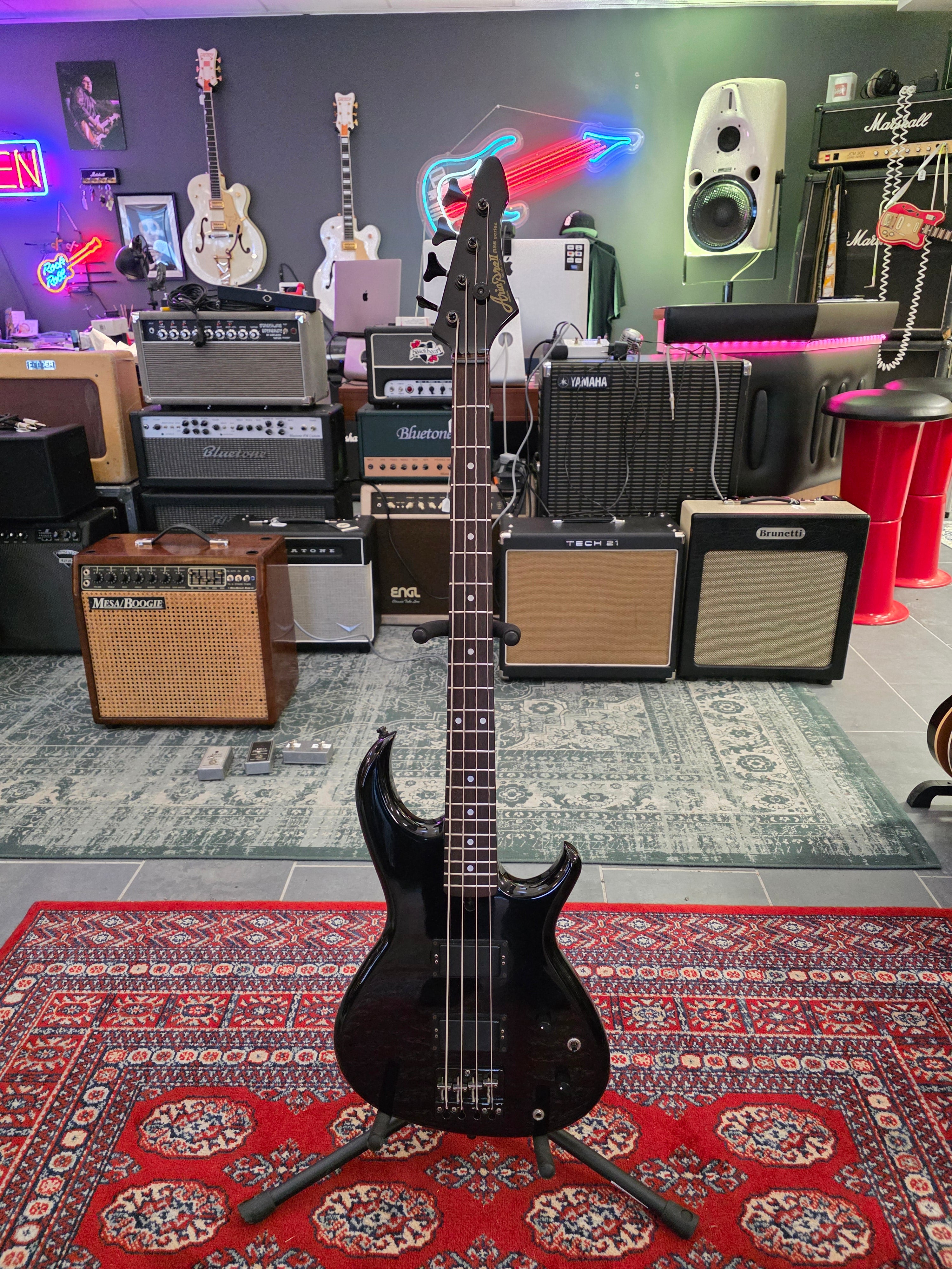 Aria Pro II RSB Medium 1985