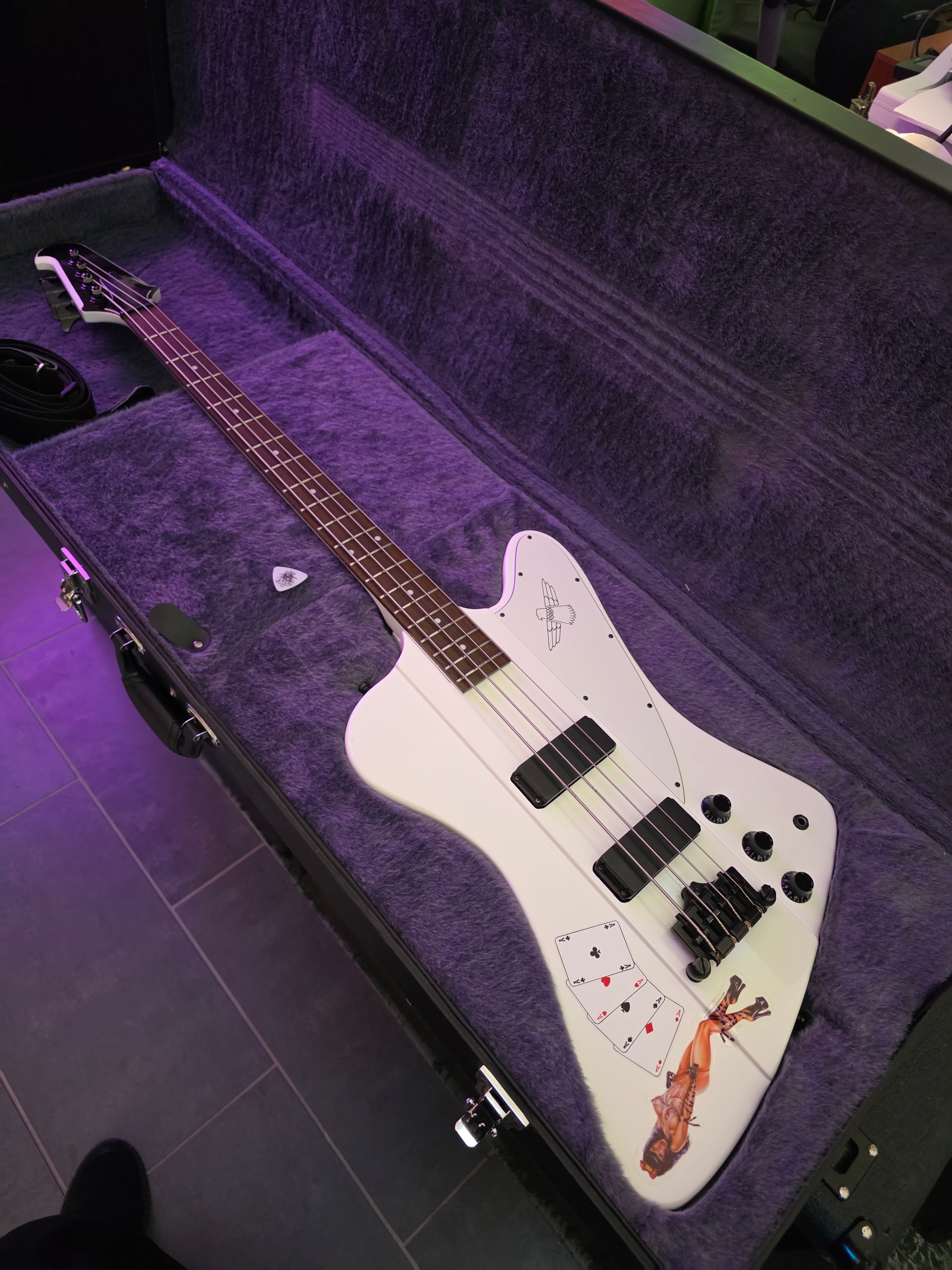 Epiphone Thunderbird IV Limited Edition Custom Shop Alpine White "Ex-Archzie69"