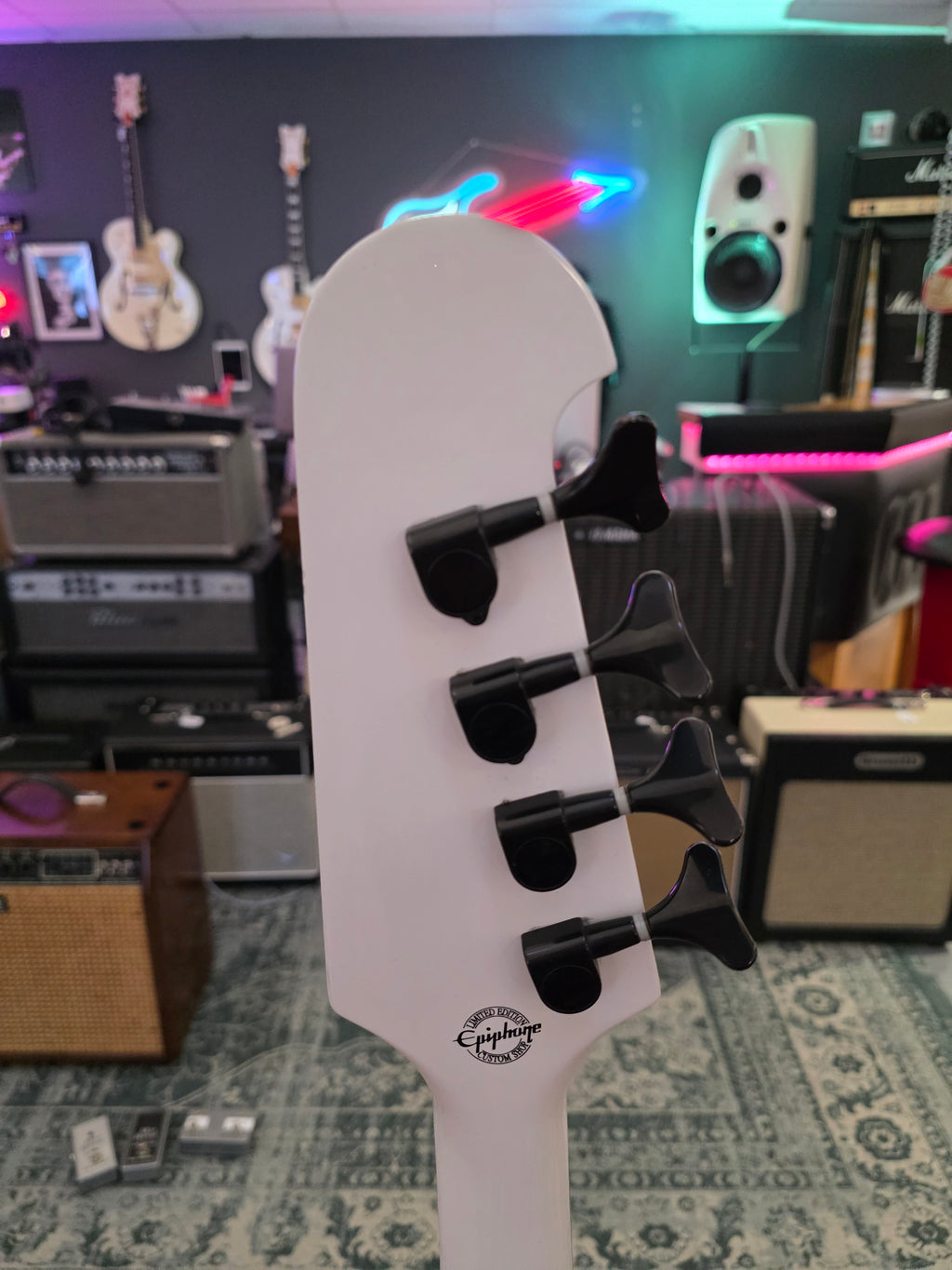 Epiphone Thunderbird IV Limited Edition Custom Shop Alpine White "Ex-Archzie69"