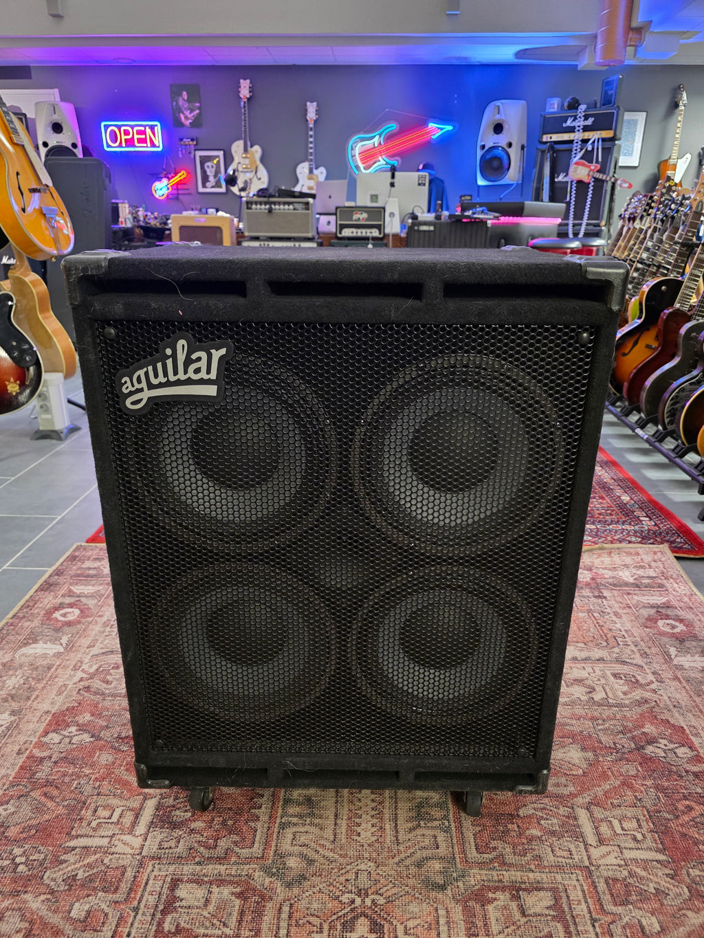Aguilar GS 410 700-Watt 4x10"