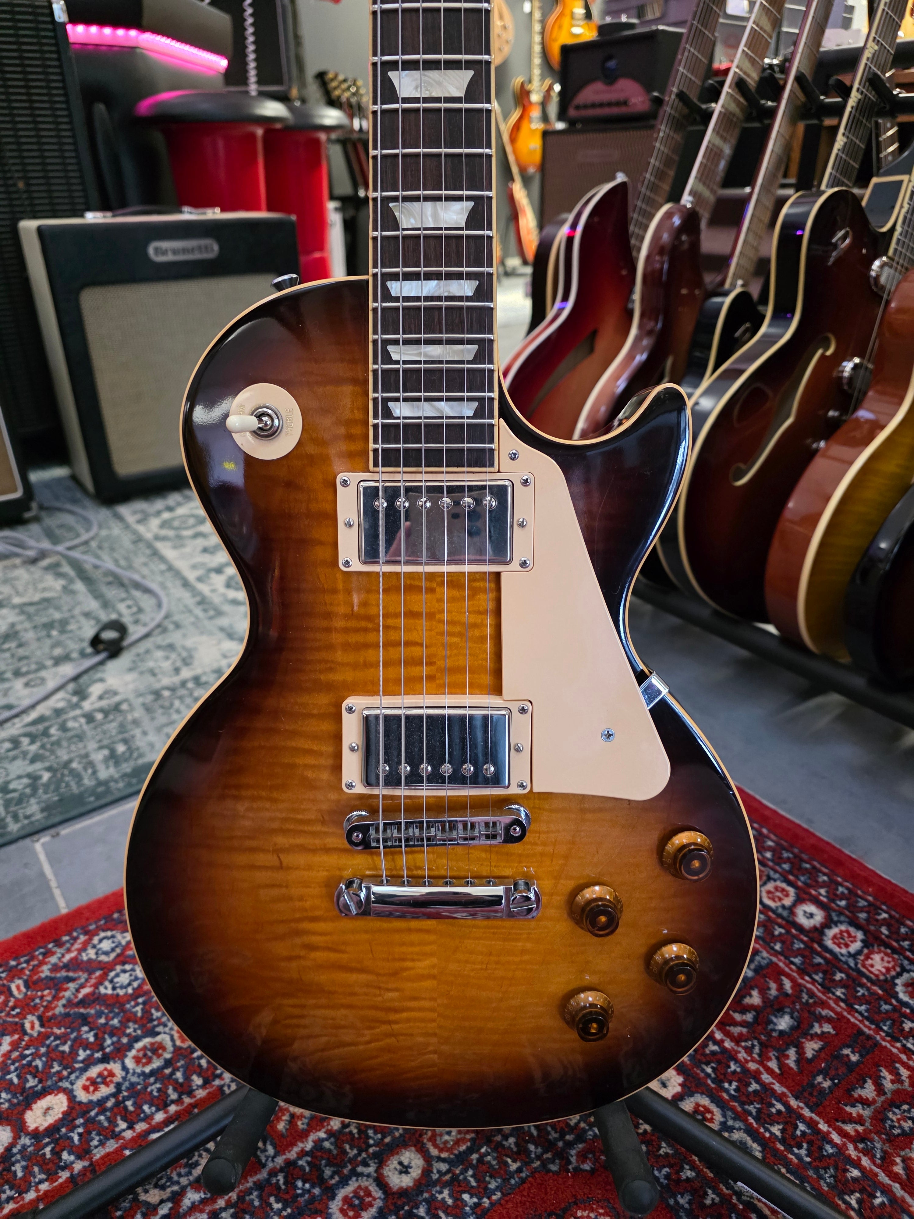 Gibson Les Paul Traditional 2009 – Tonefest Guitar Gallery